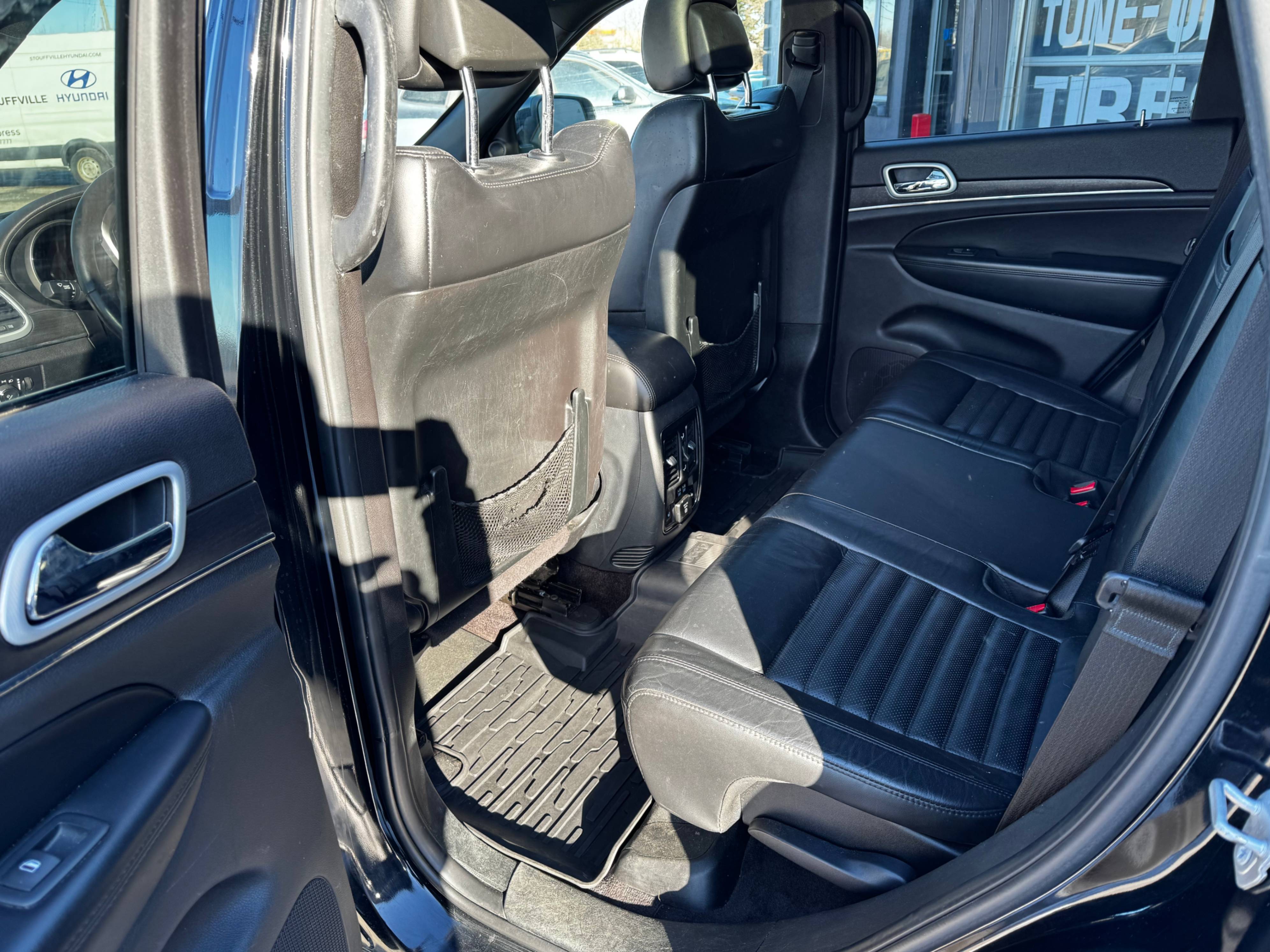 /stouffvilleautosales/2018-Jeep-GrandCherokee-2760730525862096.jpg