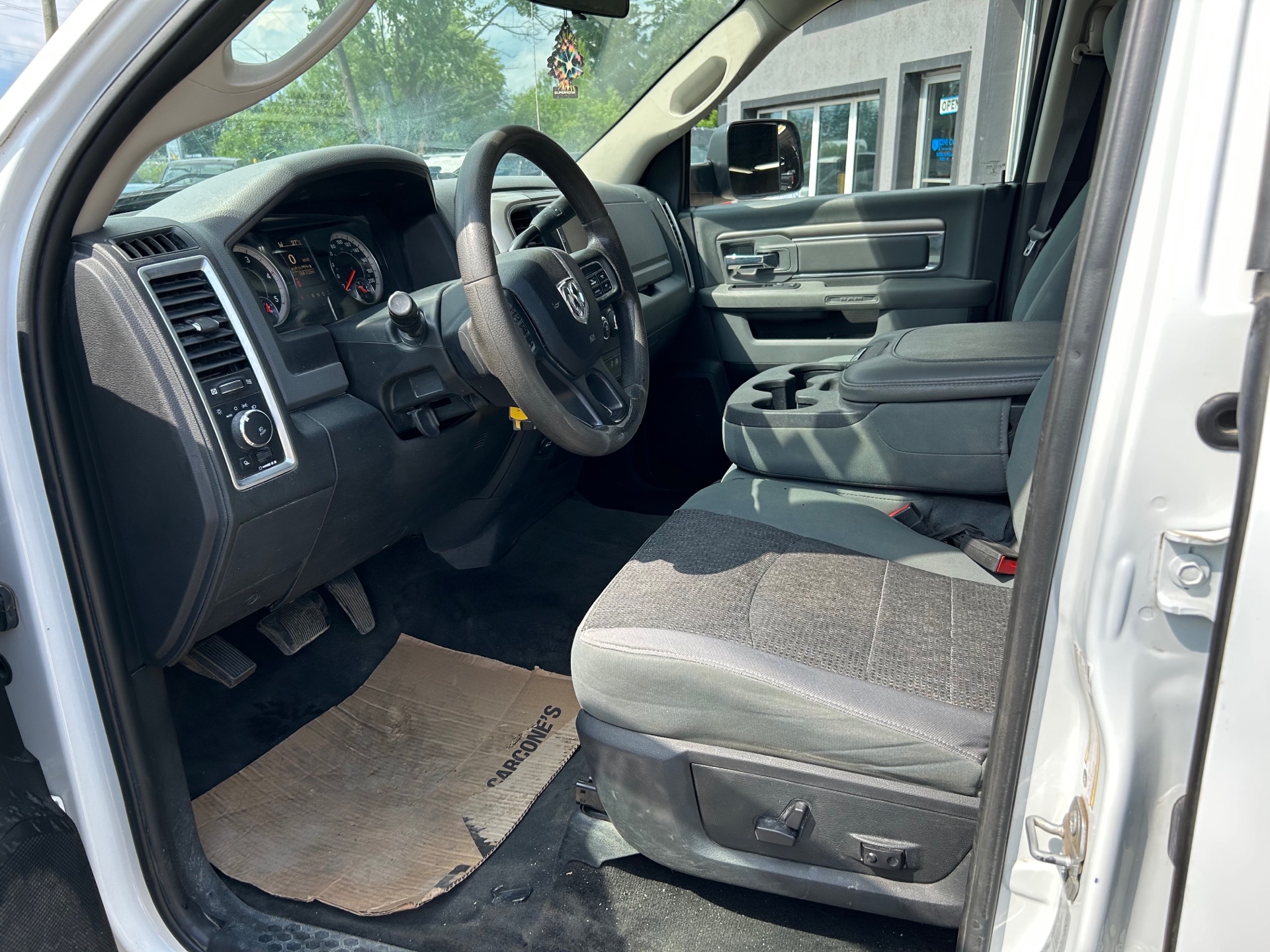 /stouffvilleautosales/2018-Ram-2500-5784304405907719.jpg