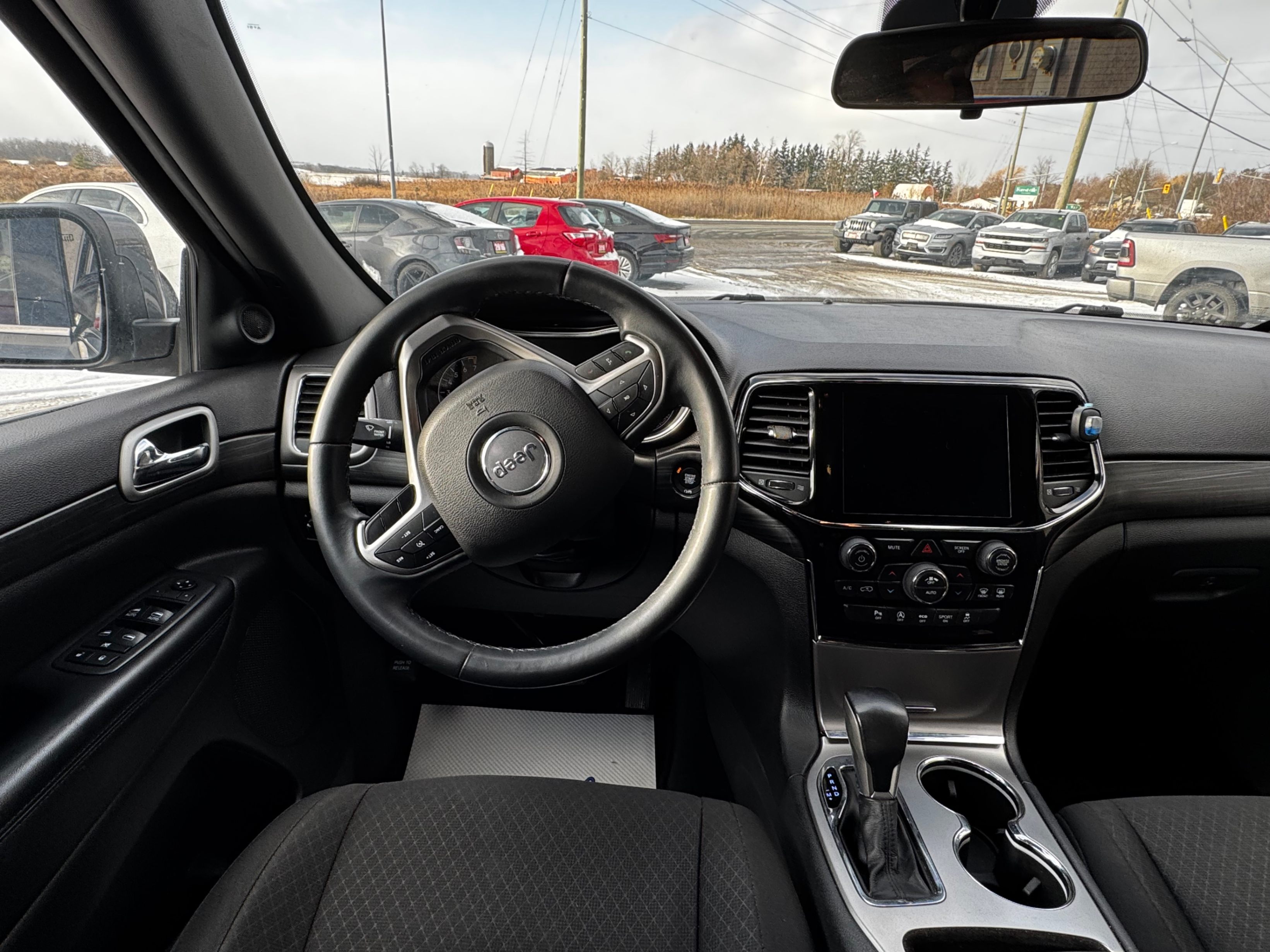 /stouffvilleautosales/2019-Jeep-GrandCherokee-024057230550316167.jpg