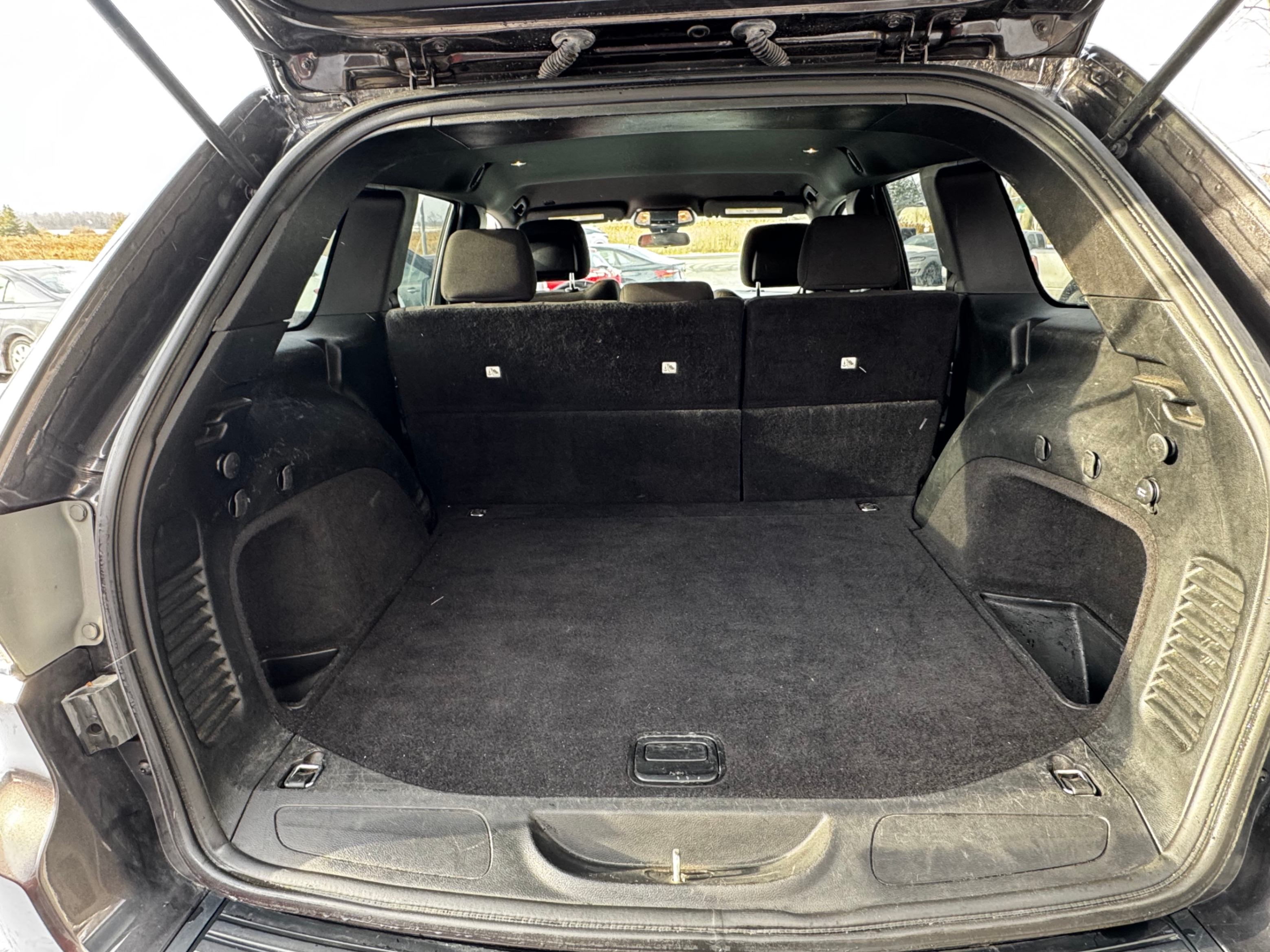 /stouffvilleautosales/2019-Jeep-GrandCherokee-5580515508014785.jpg