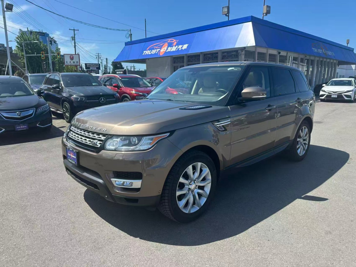 2014 Land Rover Range Rover Sport 4WD 4dr HSE
