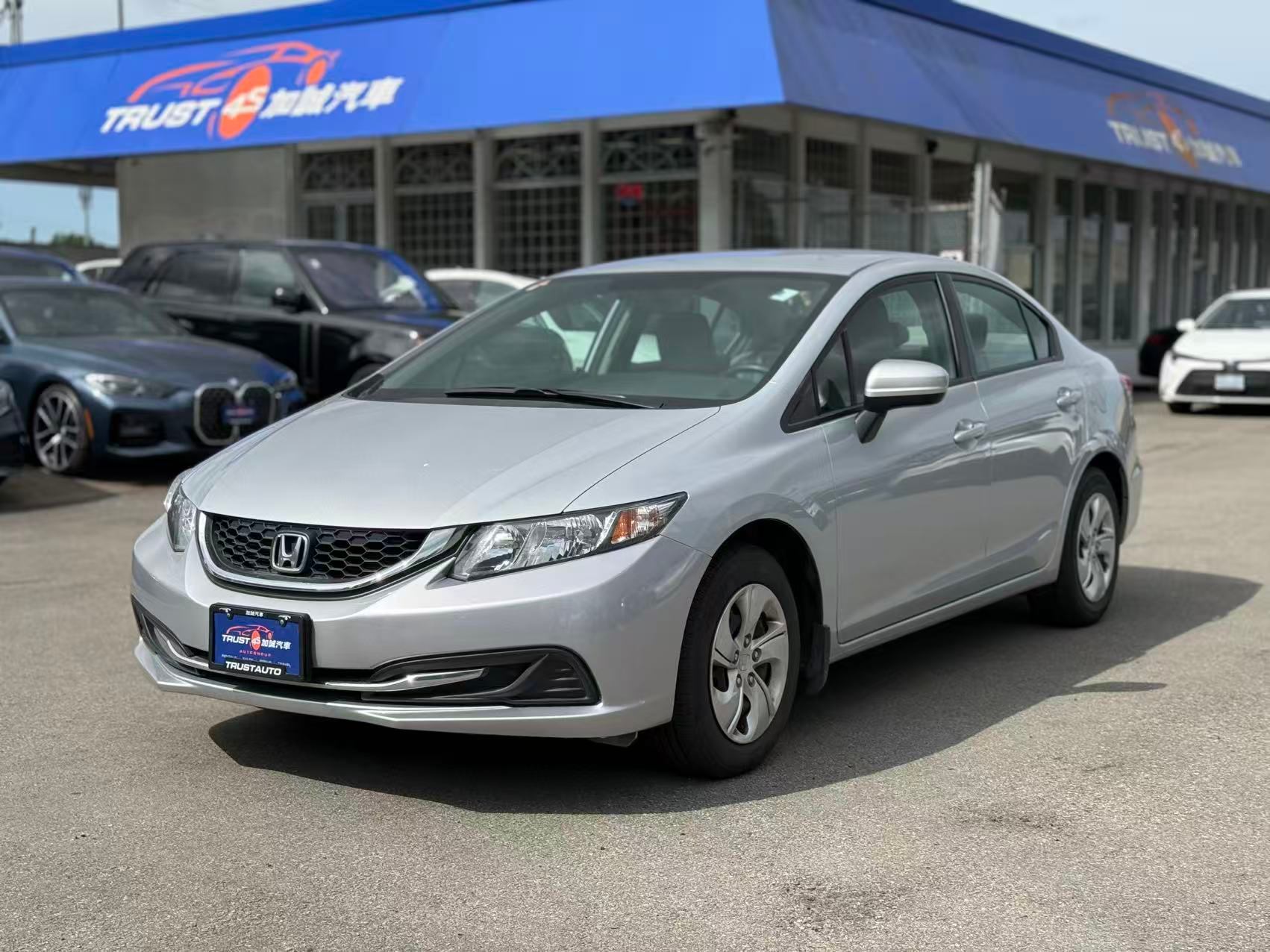 2015 Honda Civic 4dr Auto LX