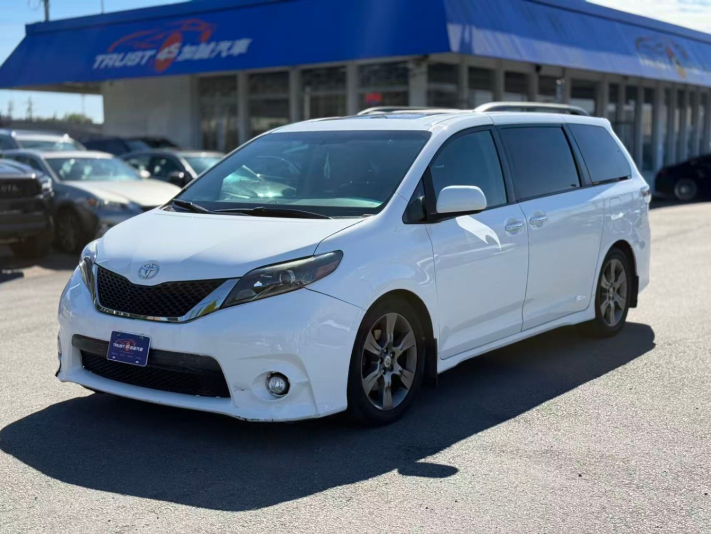 2015 Toyota Sienna 5dr SE 8-Pass FWD