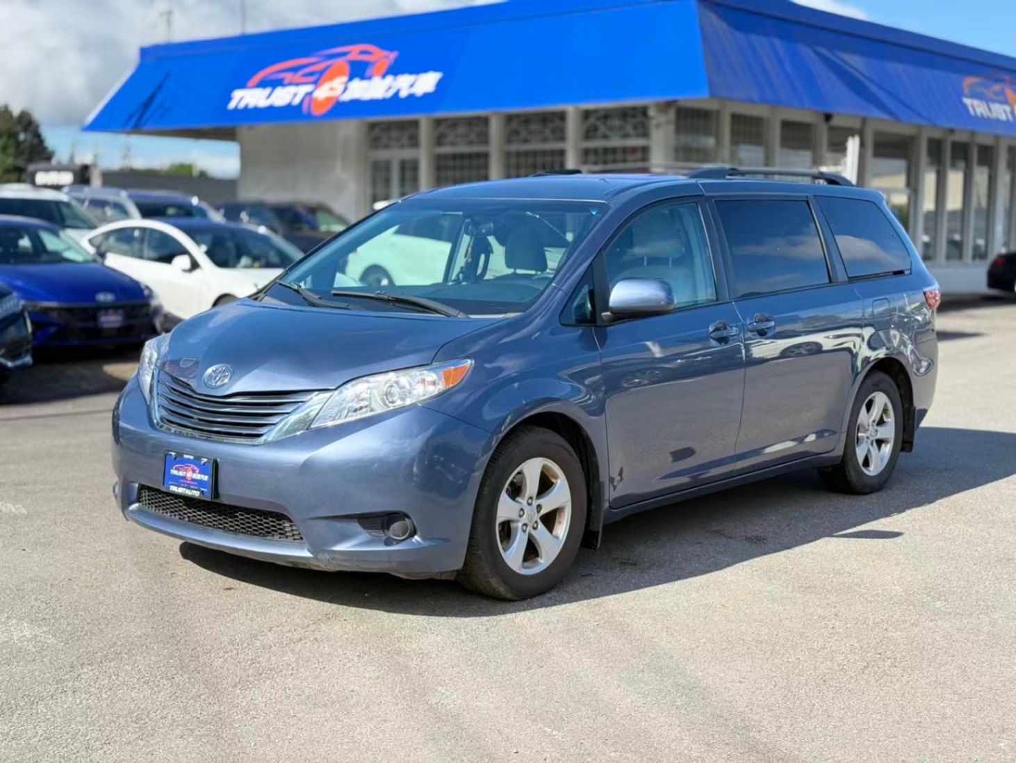 2017 Toyota Sienna 7 Seats LE 8-Pass FWD