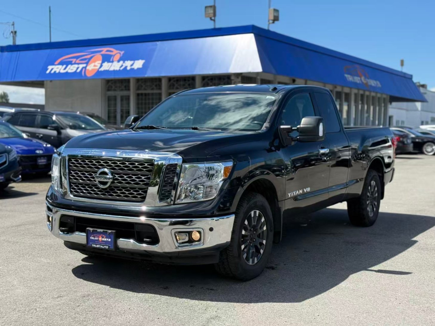 2018 Nissan Titan 4x4 King Cab SV