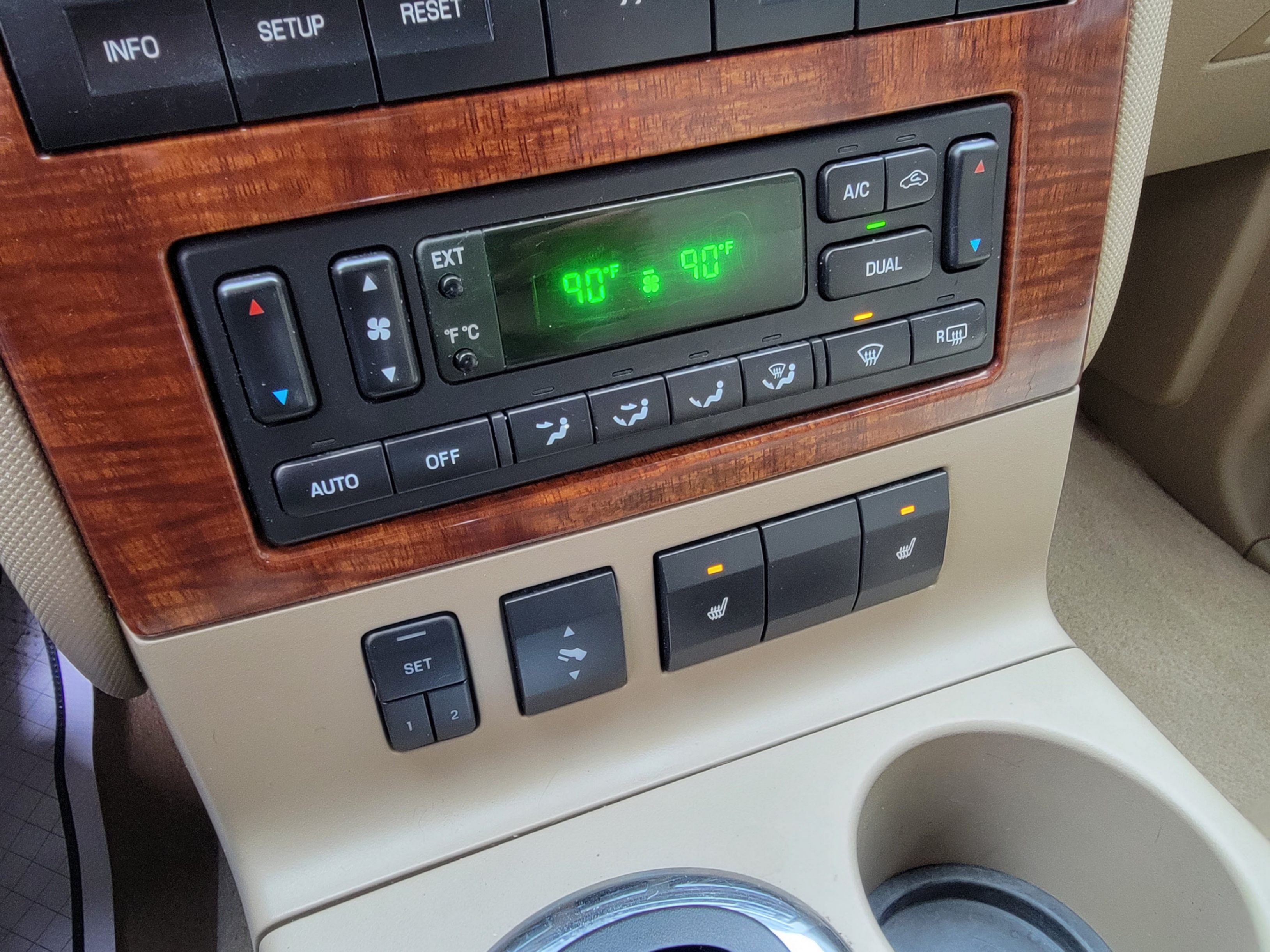 /theautoking/2007-Ford-Explorer-2937377626436537.jpg