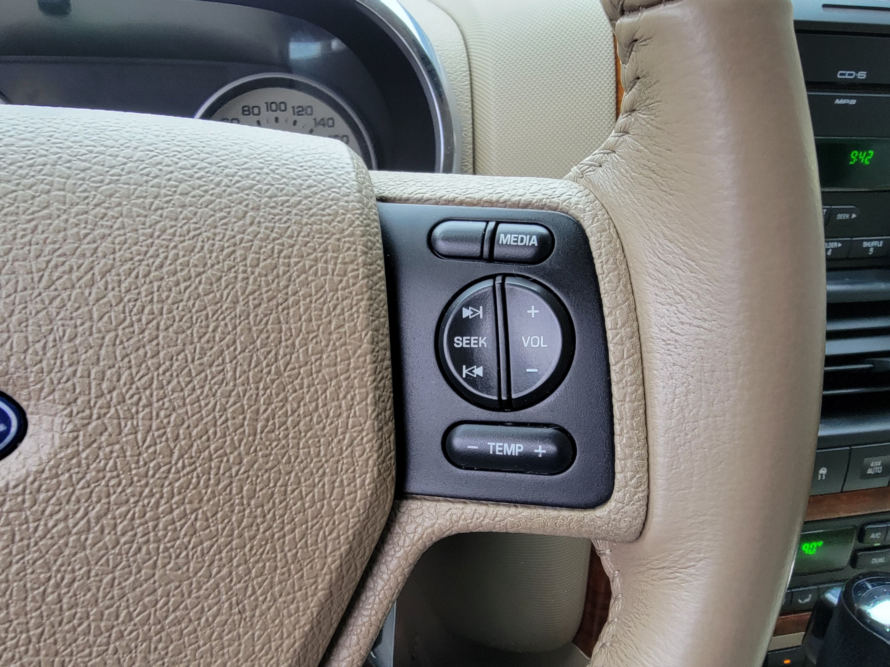 /theautoking/2007-Ford-Explorer-40825307643232533.jpg