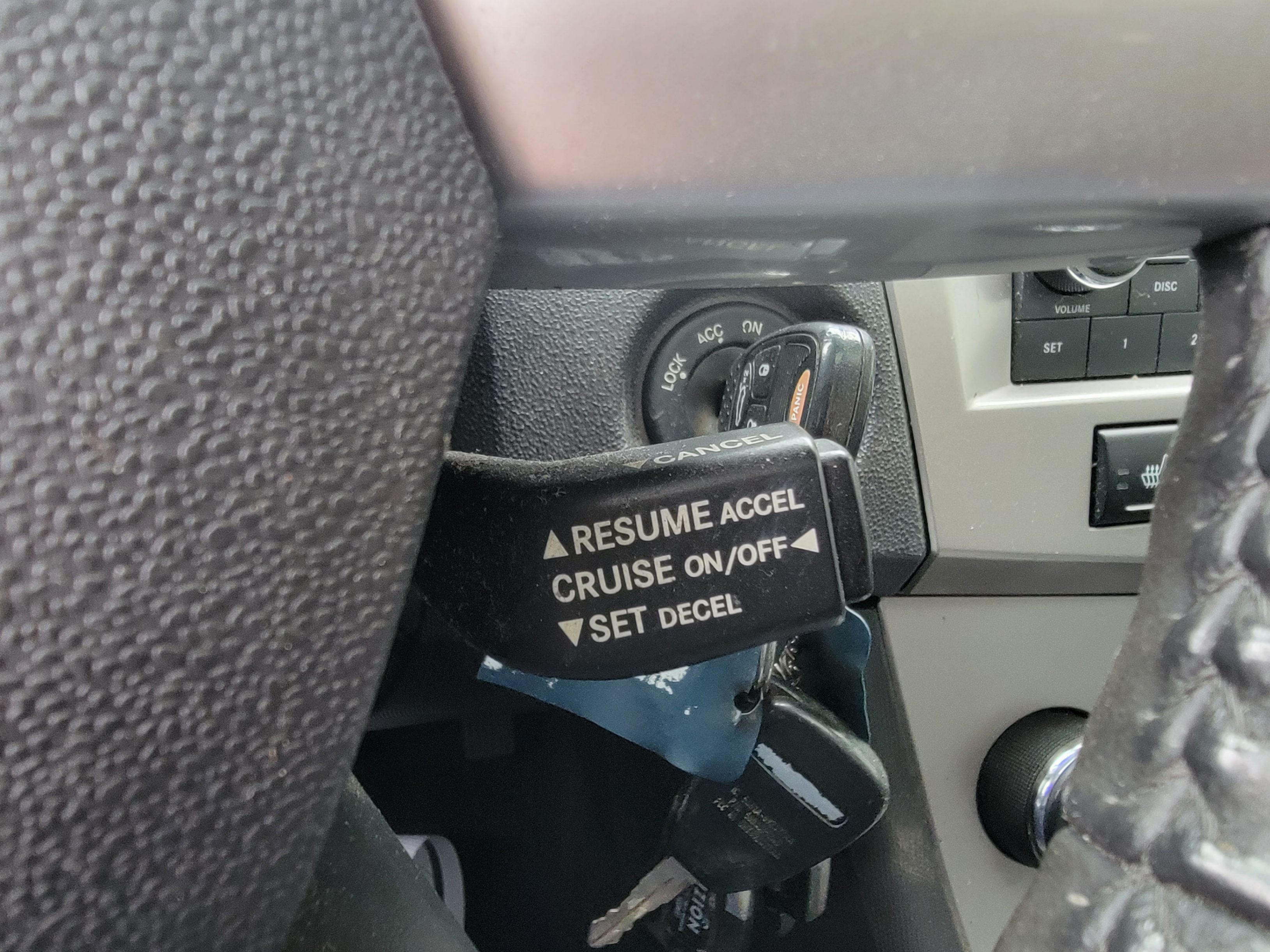 /theautoking/2010-Chrysler-Sebring-5960559430114234.jpg