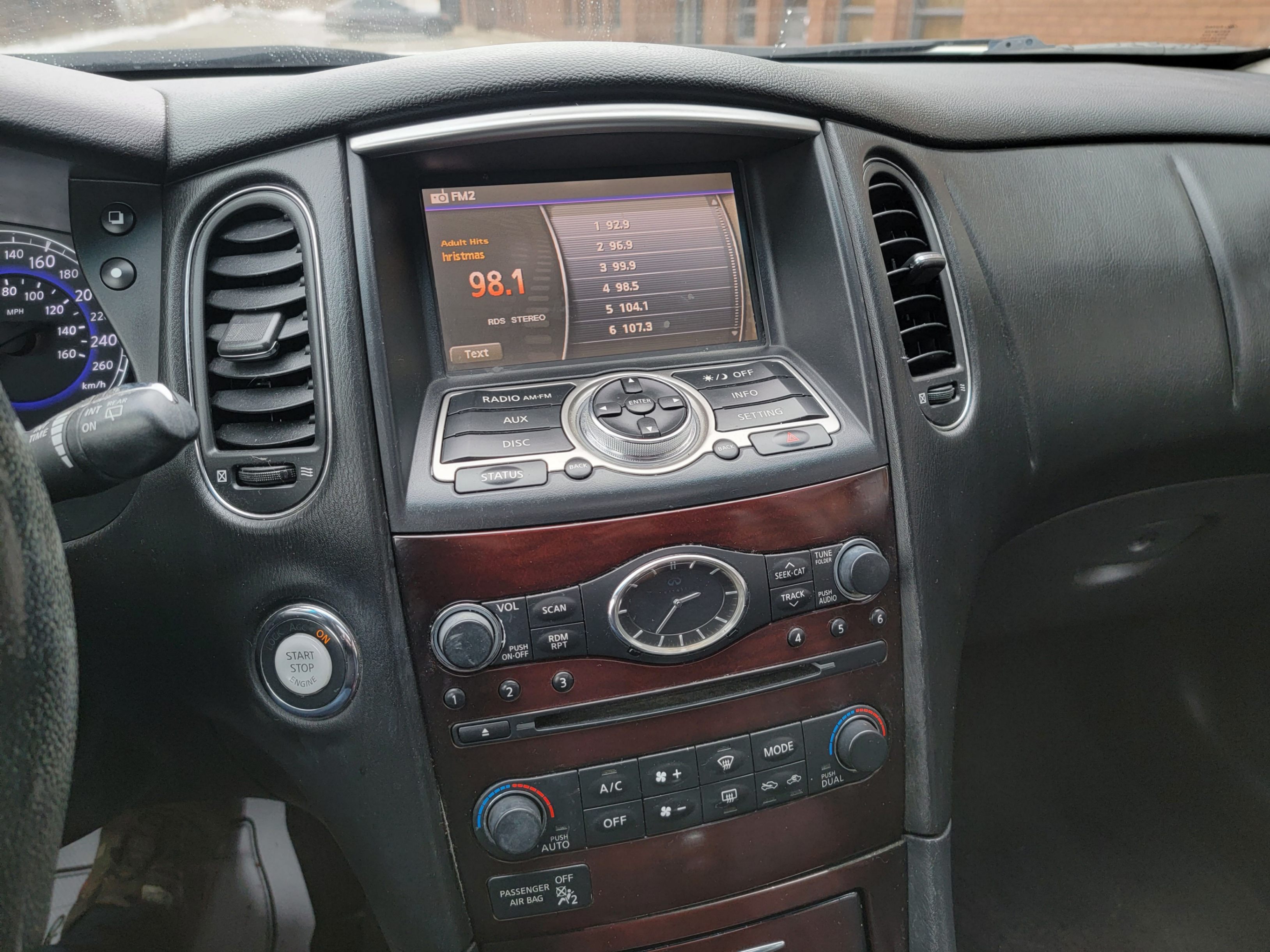 /theautoking/2011-INFINITI-EX35-4063899851283672.jpg