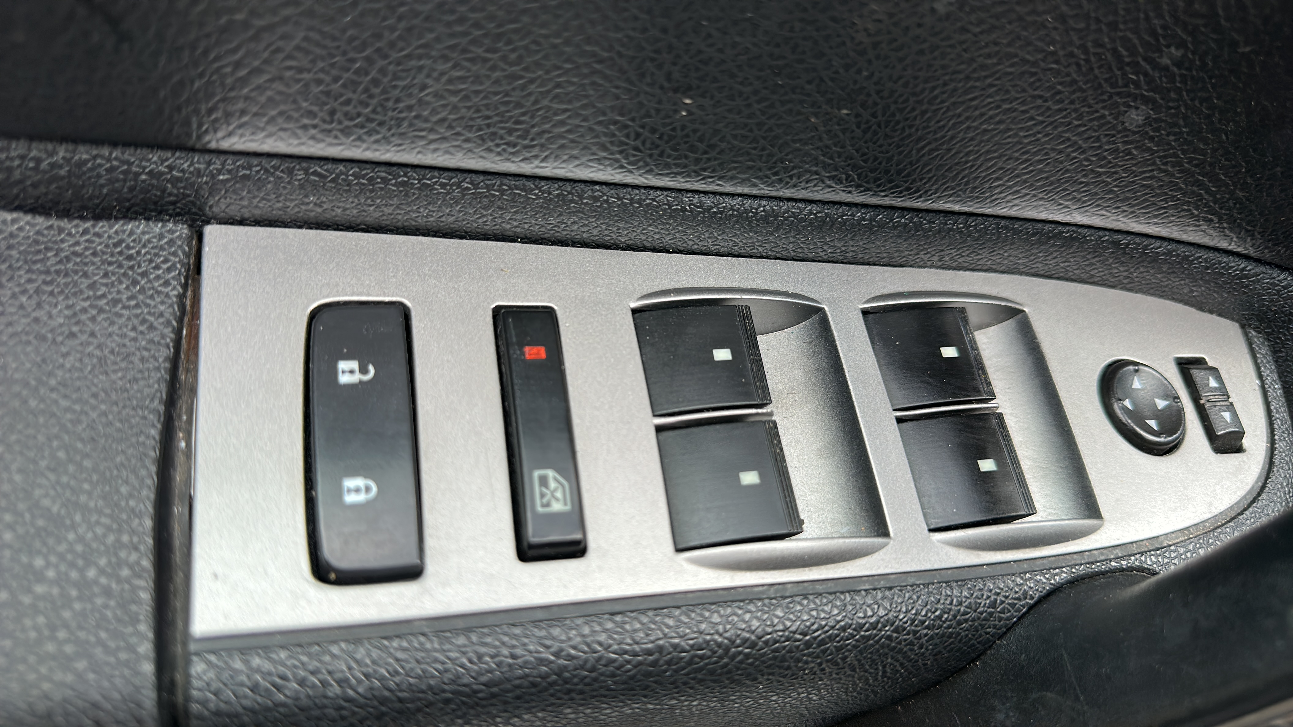 /theautoking/2012-Chevrolet-Silverado2500HD-5841463270134211.jpg