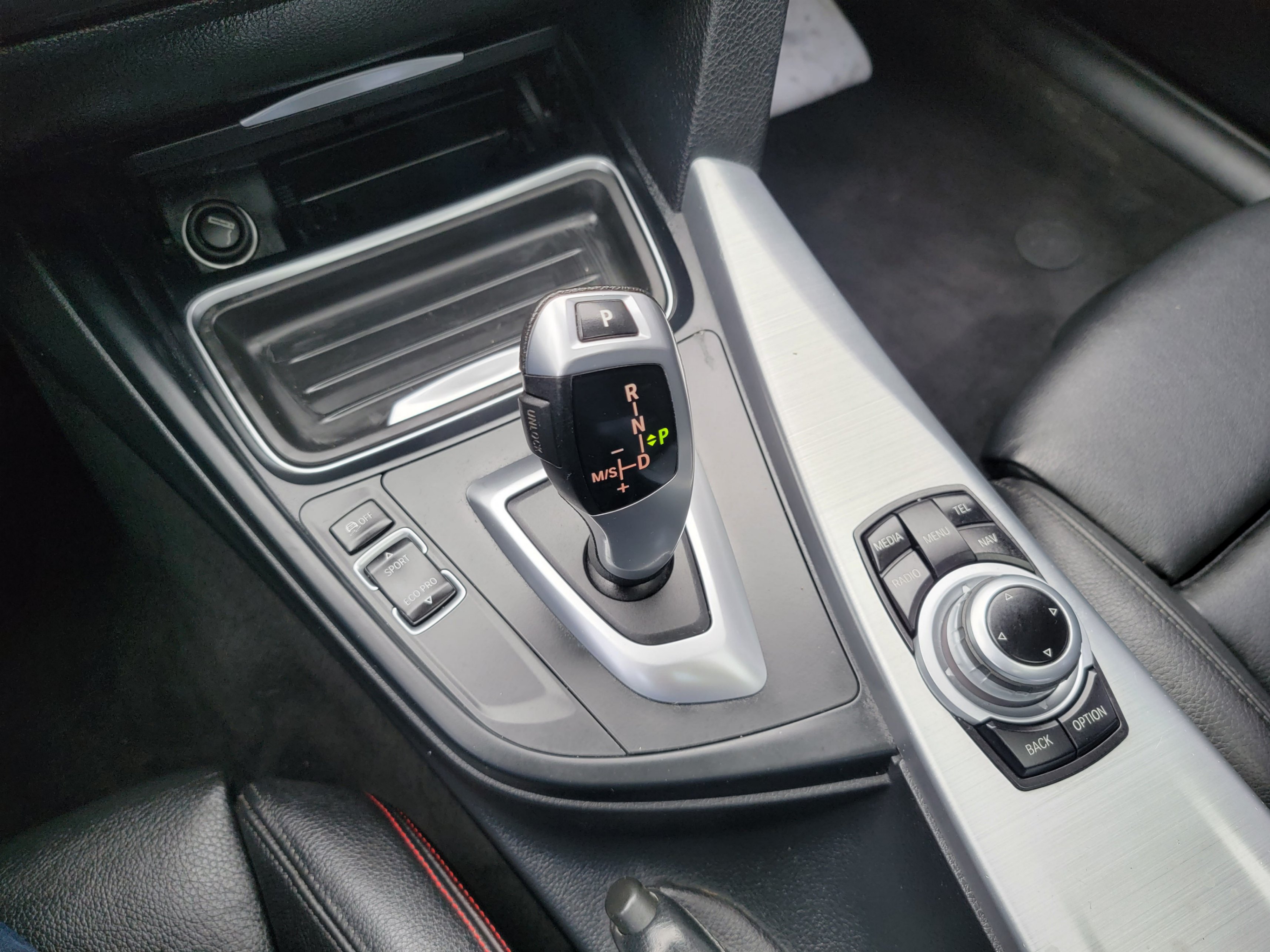 /theautoking/2013-BMW-3Series-8949571665281475.jpg