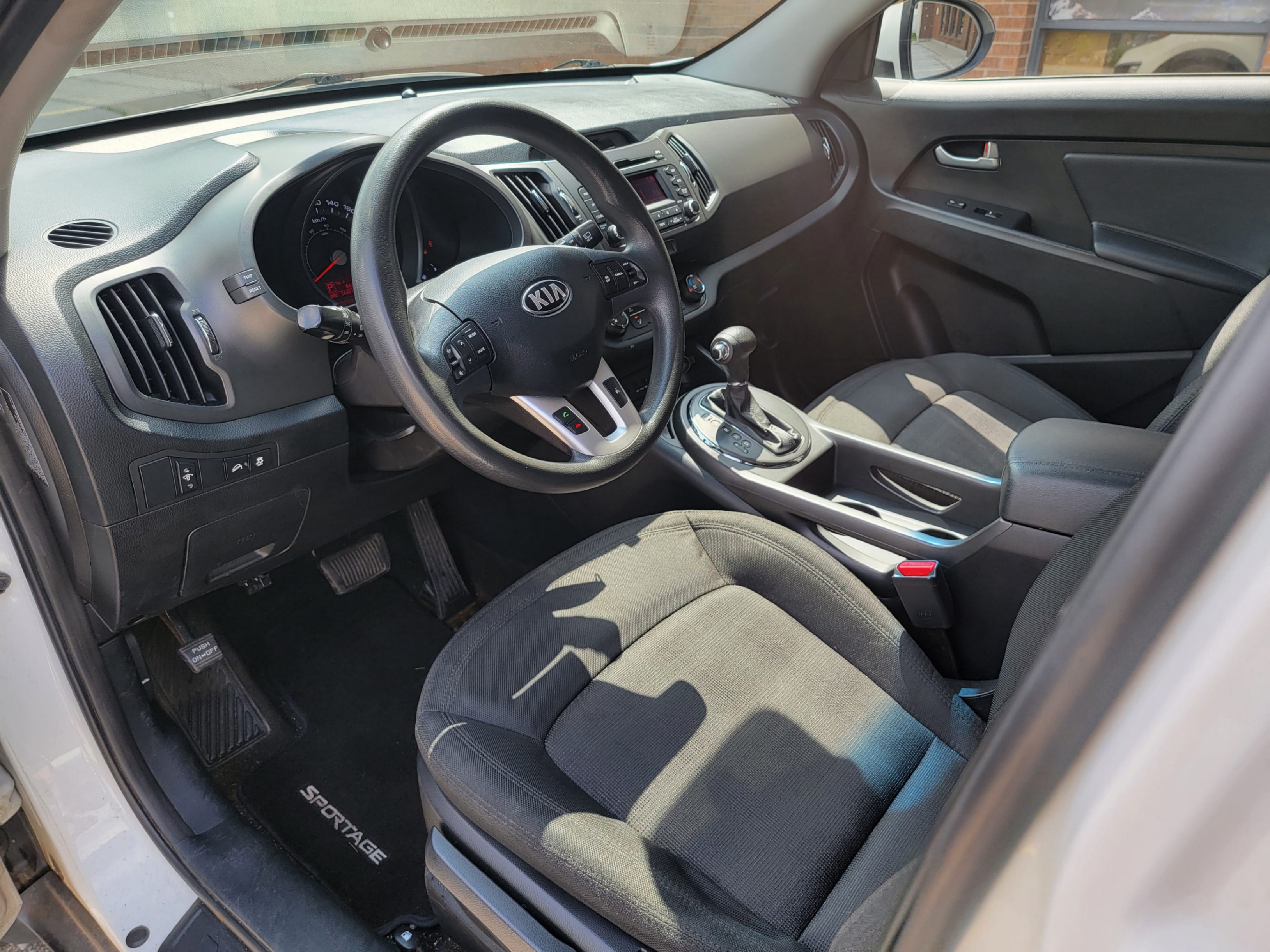 /theautoking/2013-Kia-Sportage-024848260965800728.jpg