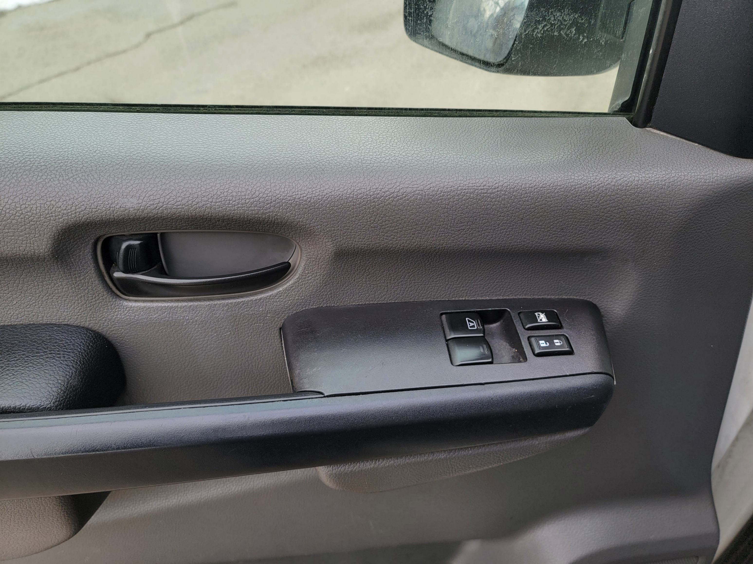 /theautoking/2013-Nissan-NV-3975763172296993.jpg