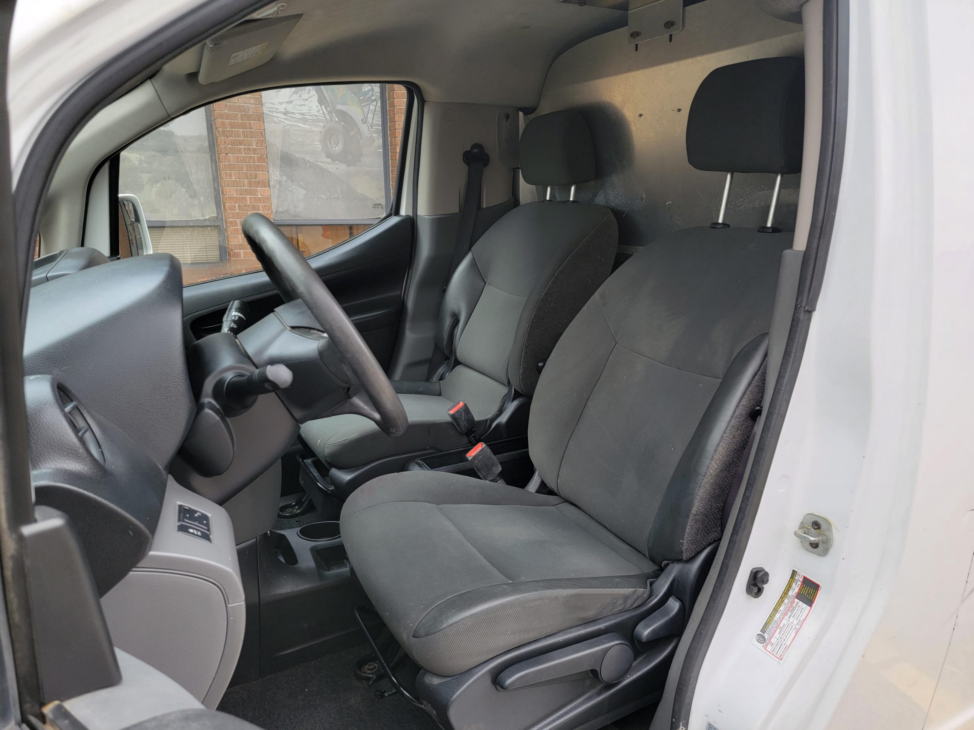 /theautoking/2013-Nissan-NV200-47200531717281335.jpg