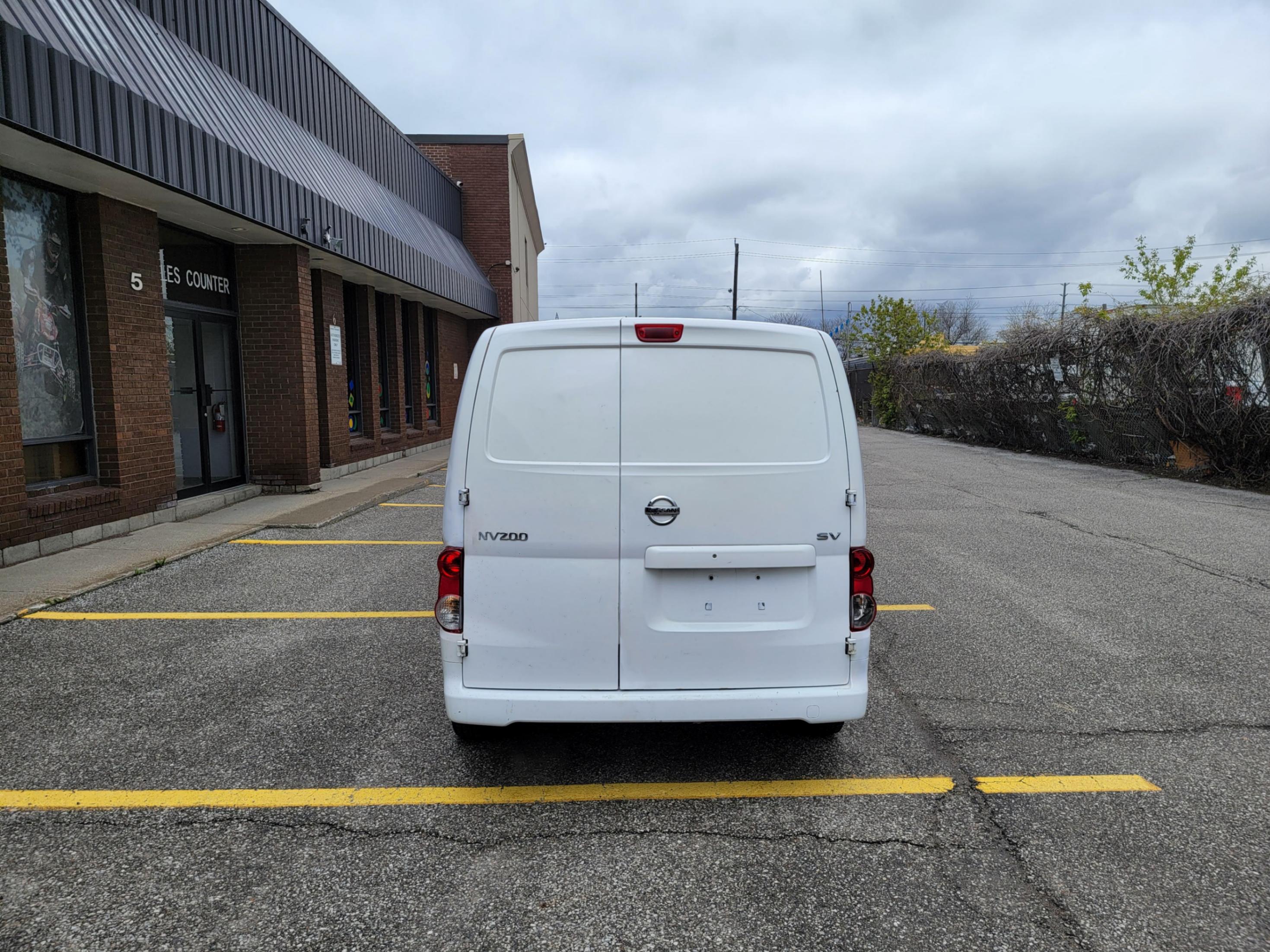 /theautoking/2013-Nissan-NV200-49426755334266836.jpg
