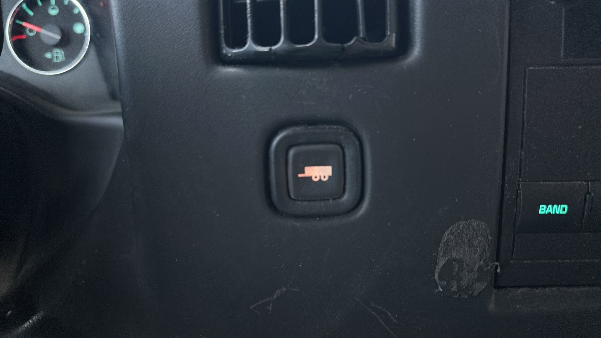 /theautoking/2014-GMC-SavanaCommercial-9227873841859802.jpg