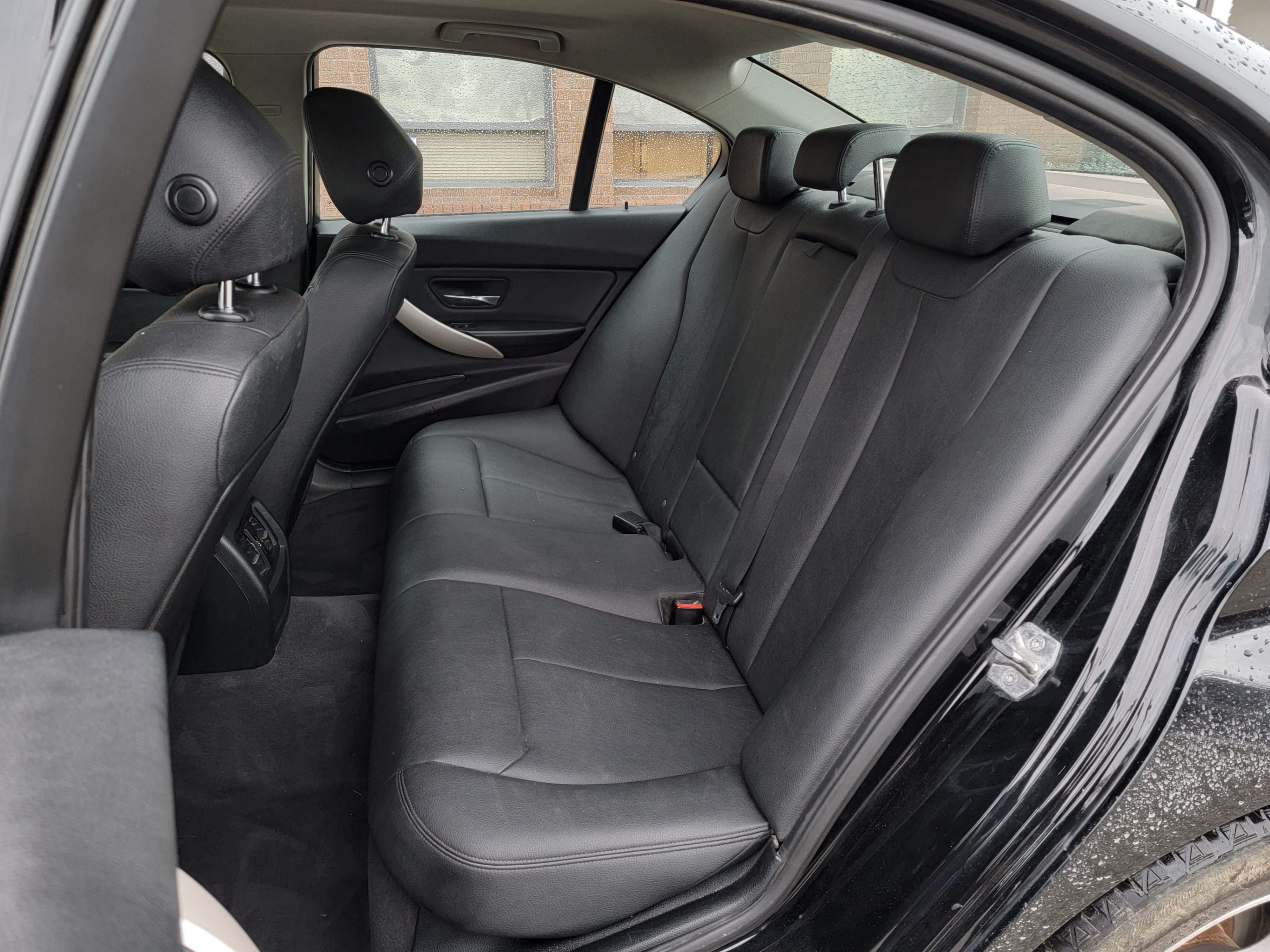 /theautoking/2015-BMW-3Series-9099604435313136.jpg