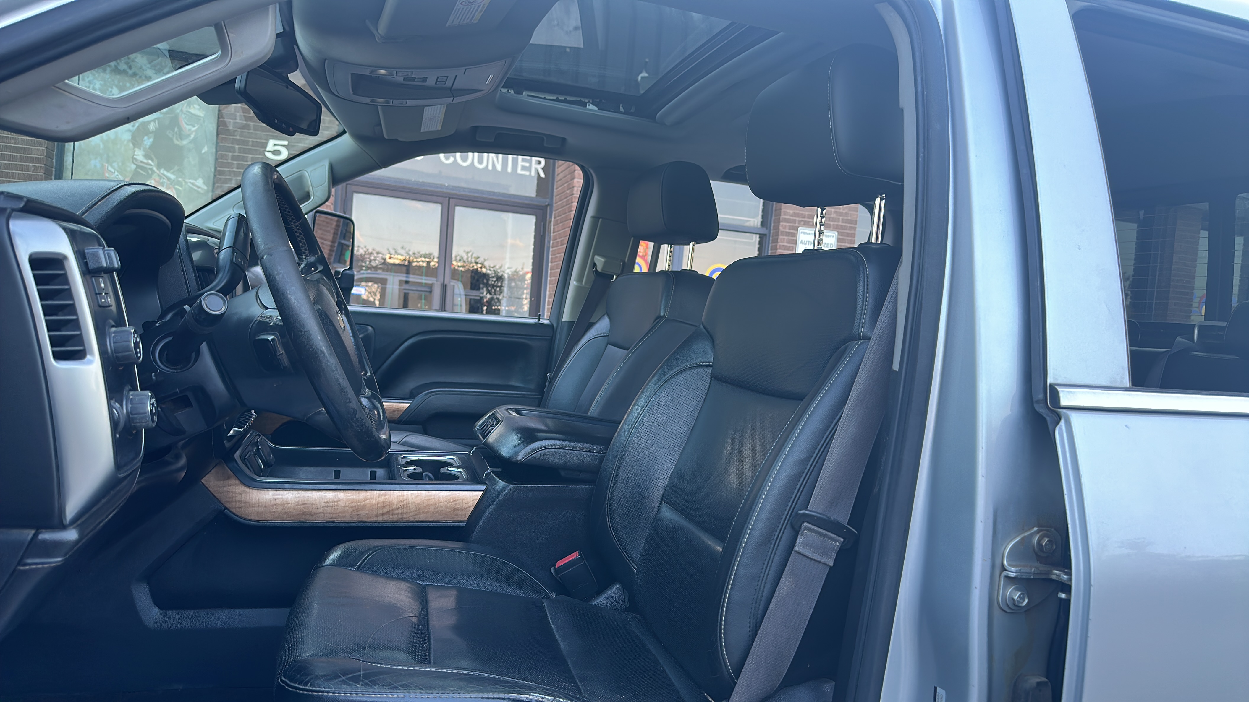 /theautoking/2015-Chevrolet-Silverado3500HD-12718010120396062.jpg