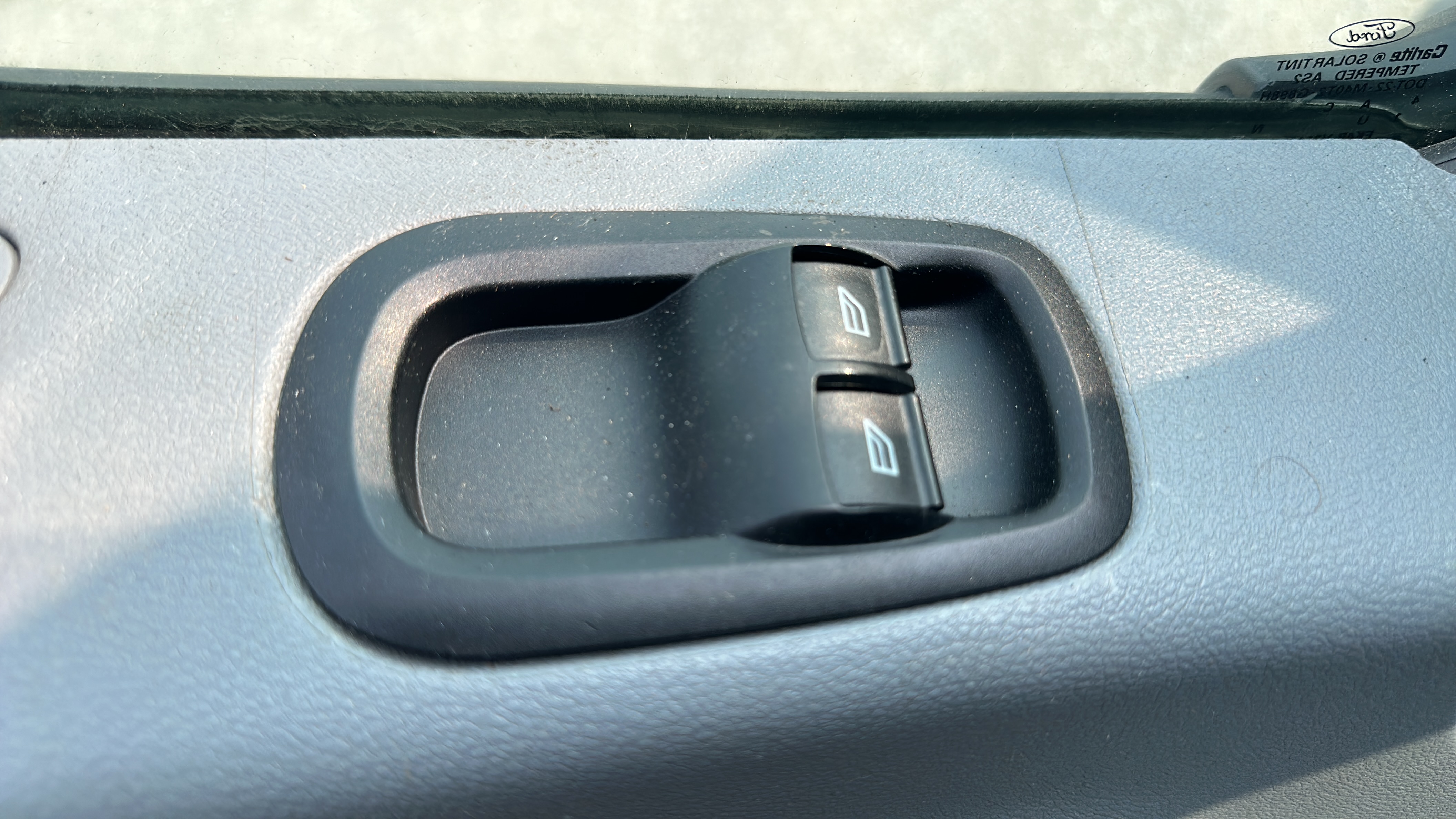 /theautoking/2015-Ford-TransitCargo-3389960289613414.jpg