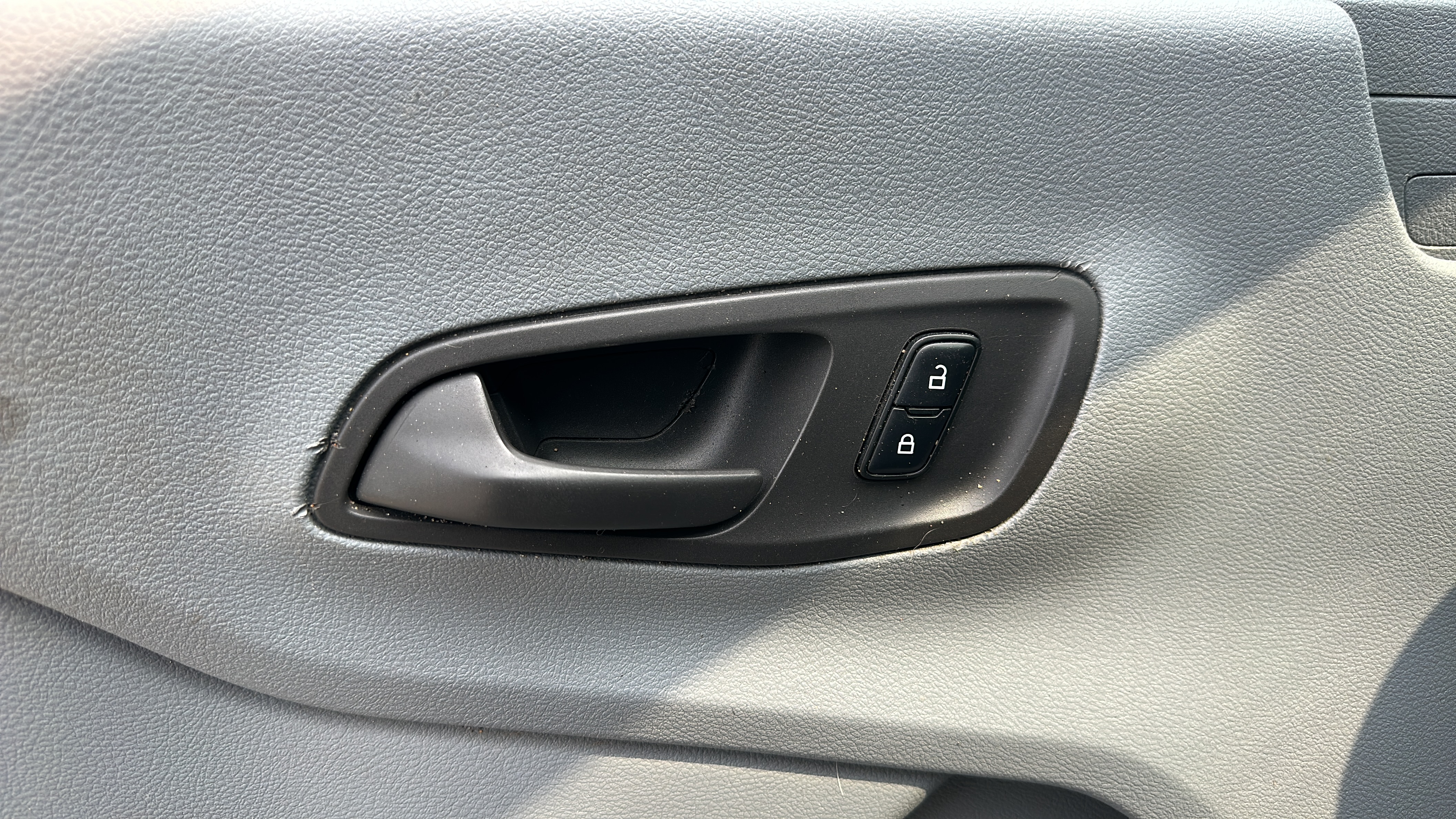 /theautoking/2015-Ford-TransitCargo-34822228034420255.jpg