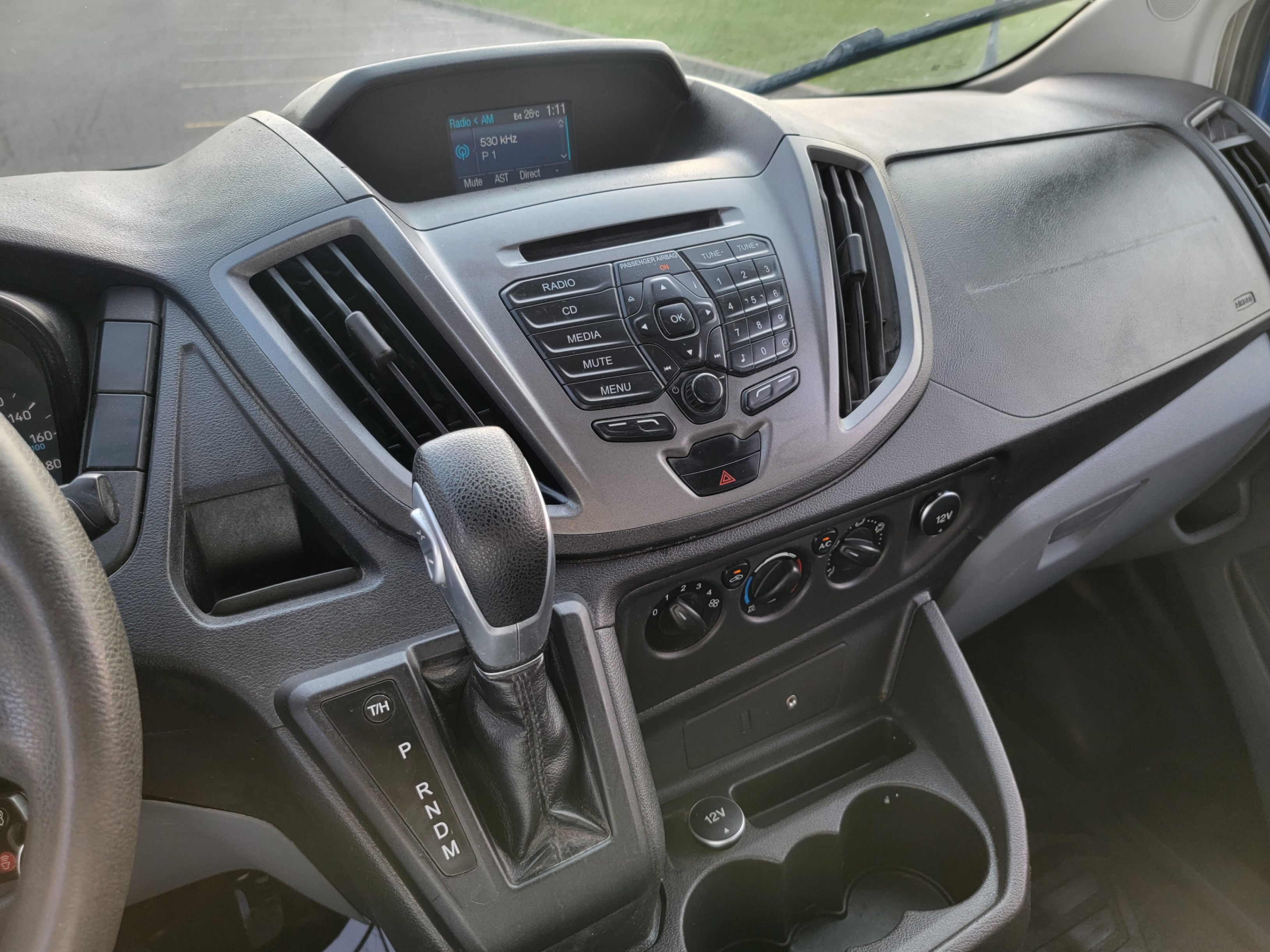 /theautoking/2015-Ford-TransitCargo-5540561206832797.jpg