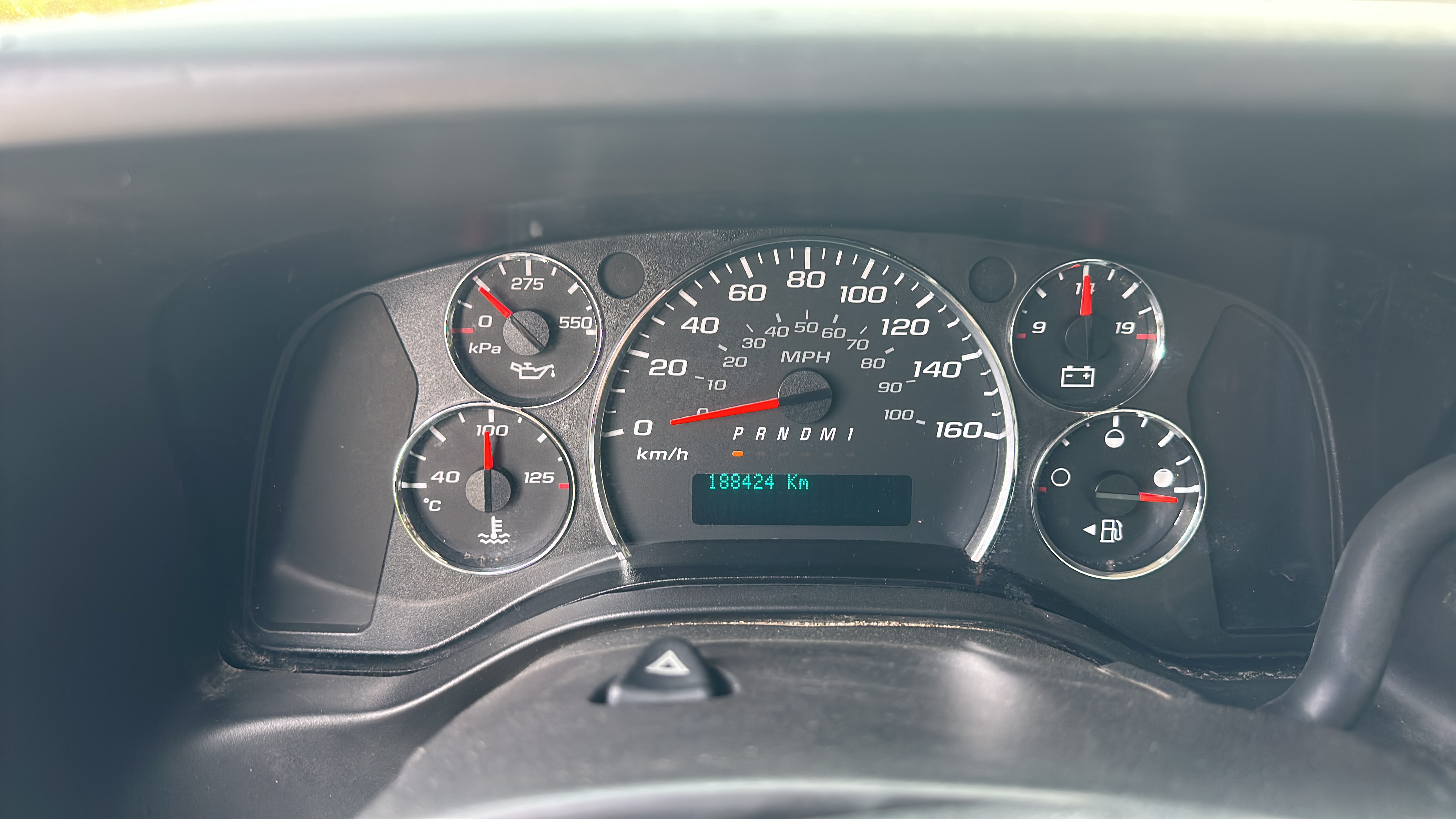 /theautoking/2015-GMC-SavanaCargo-246843817655644.jpg