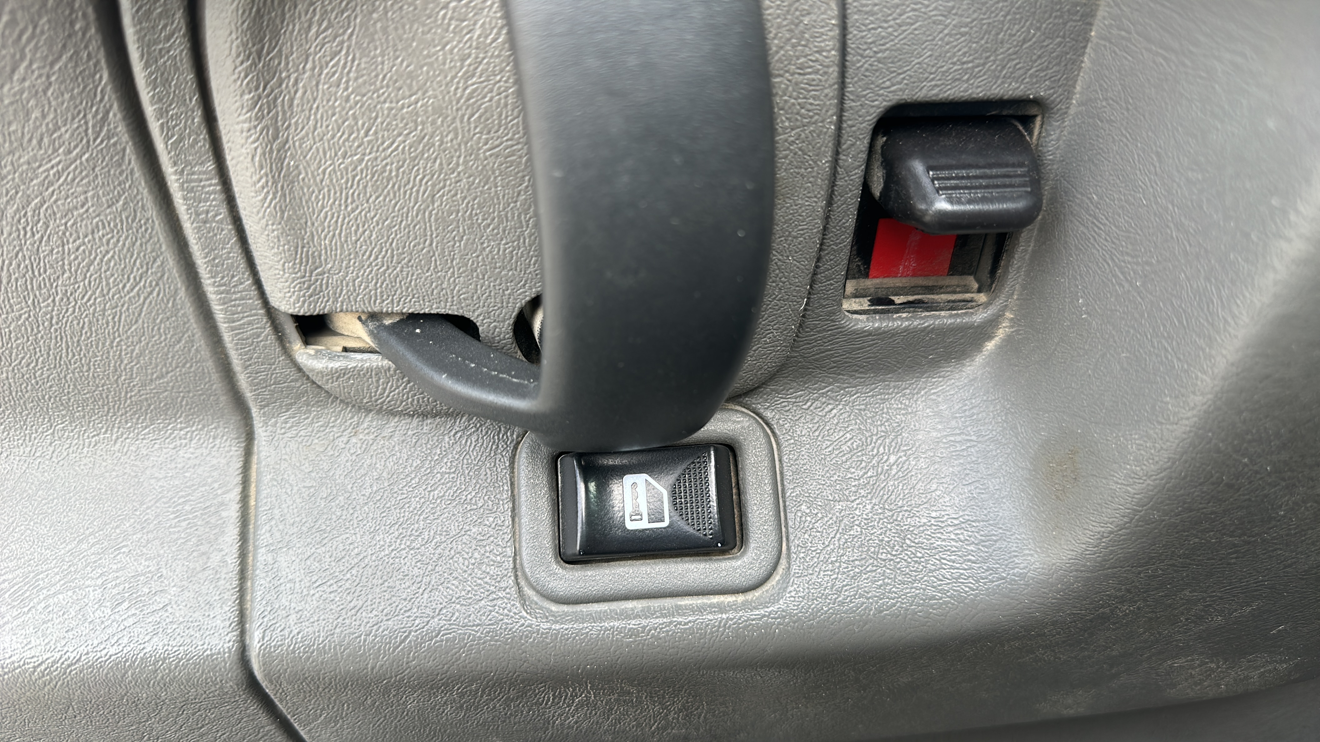 /theautoking/2015-GMC-SavanaCargo-45478752056526117.jpg
