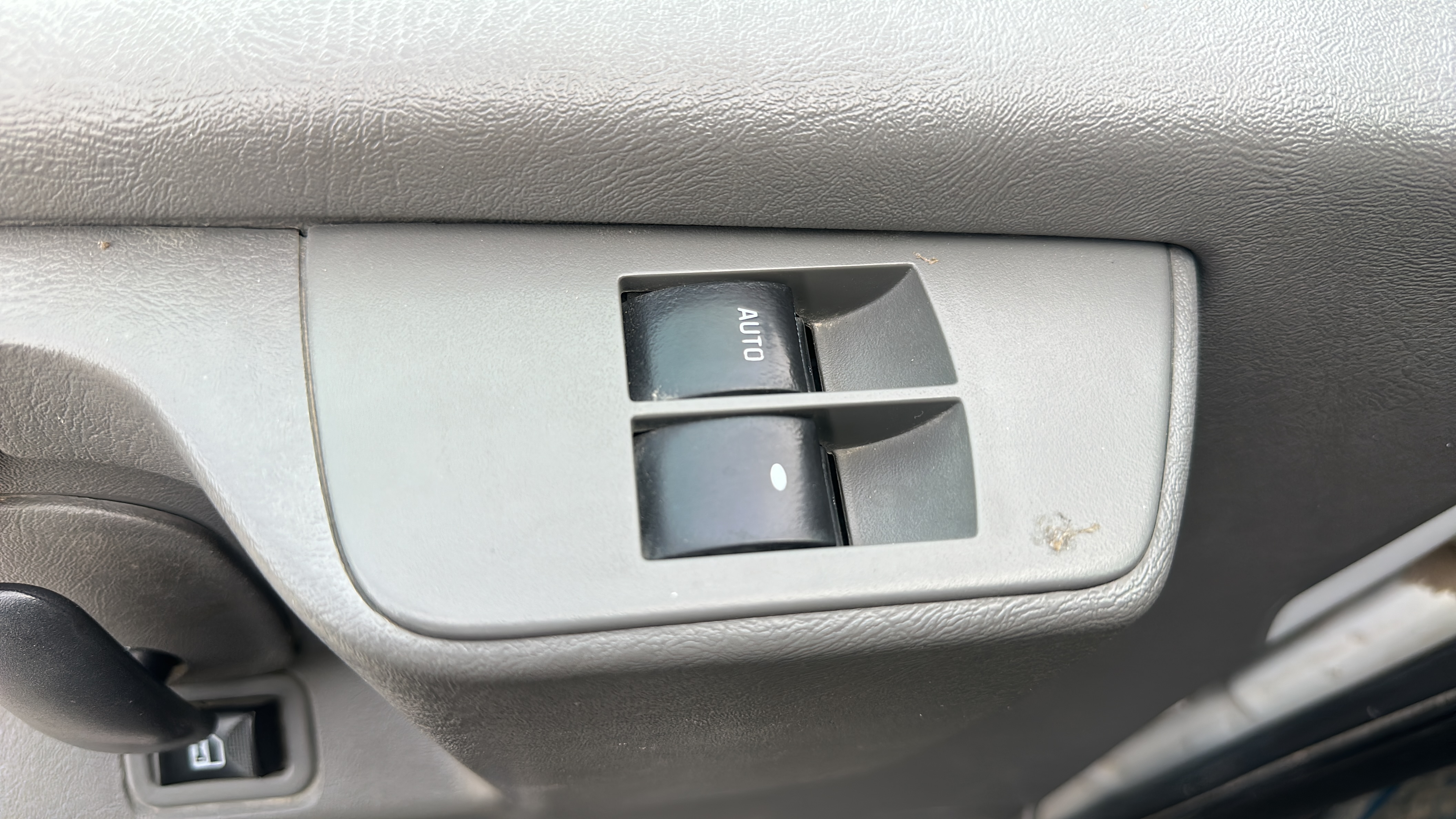 /theautoking/2015-GMC-SavanaCargo-59173825381613.jpg