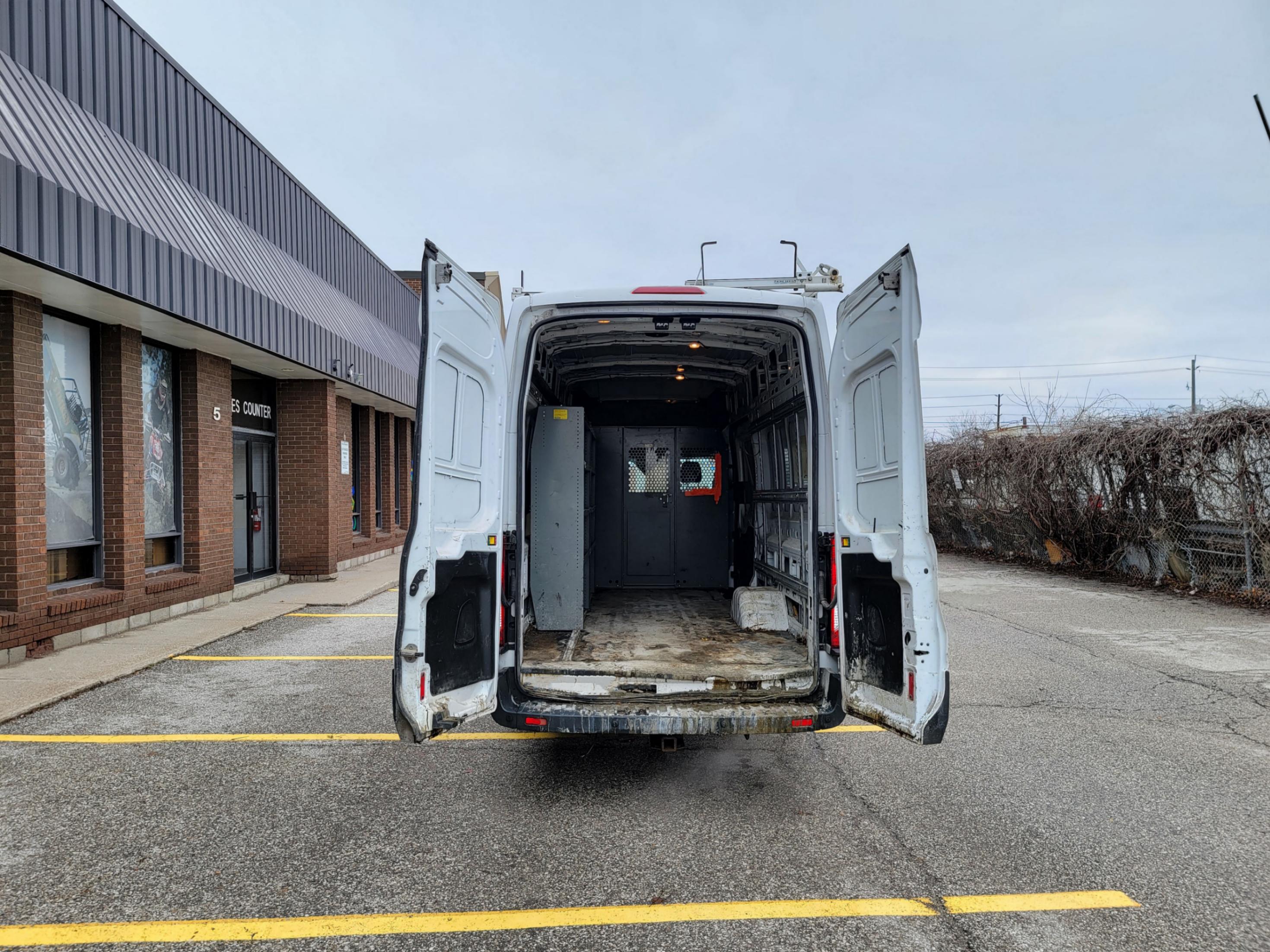 /theautoking/2016-Ford-TransitCargo-5597837139181088.jpg