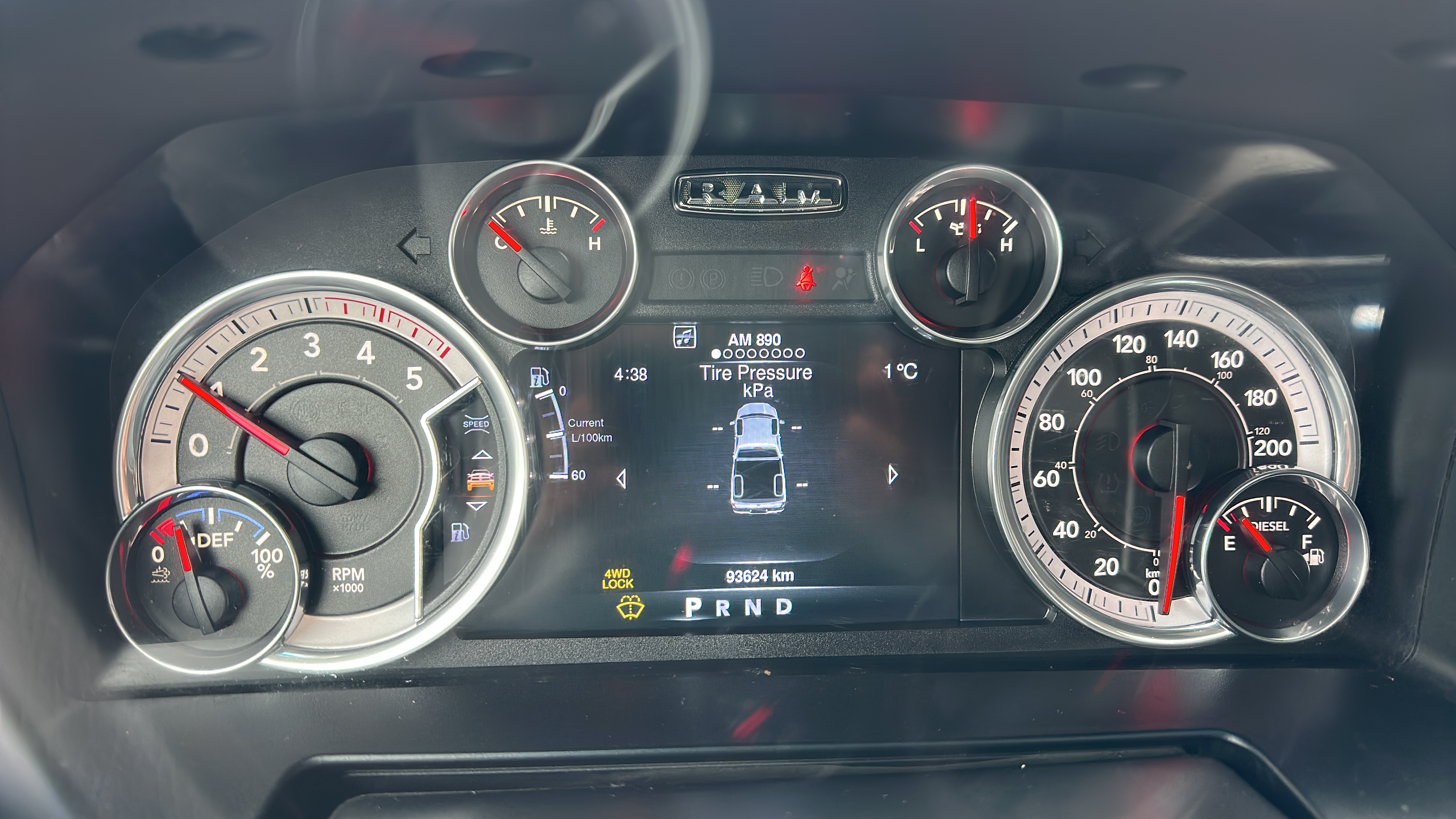 /theautoking/2016-Ram-2500-05857969287187004.jpg