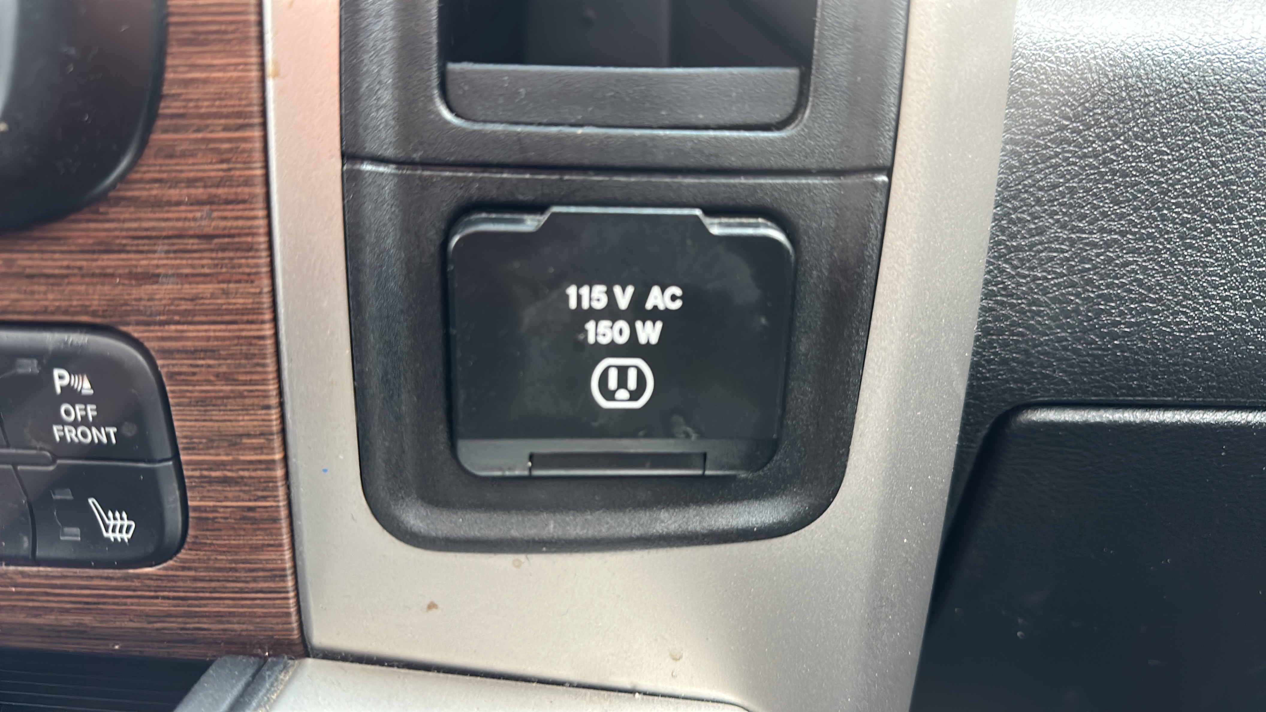 /theautoking/2016-Ram-2500-6850272869674148.jpg