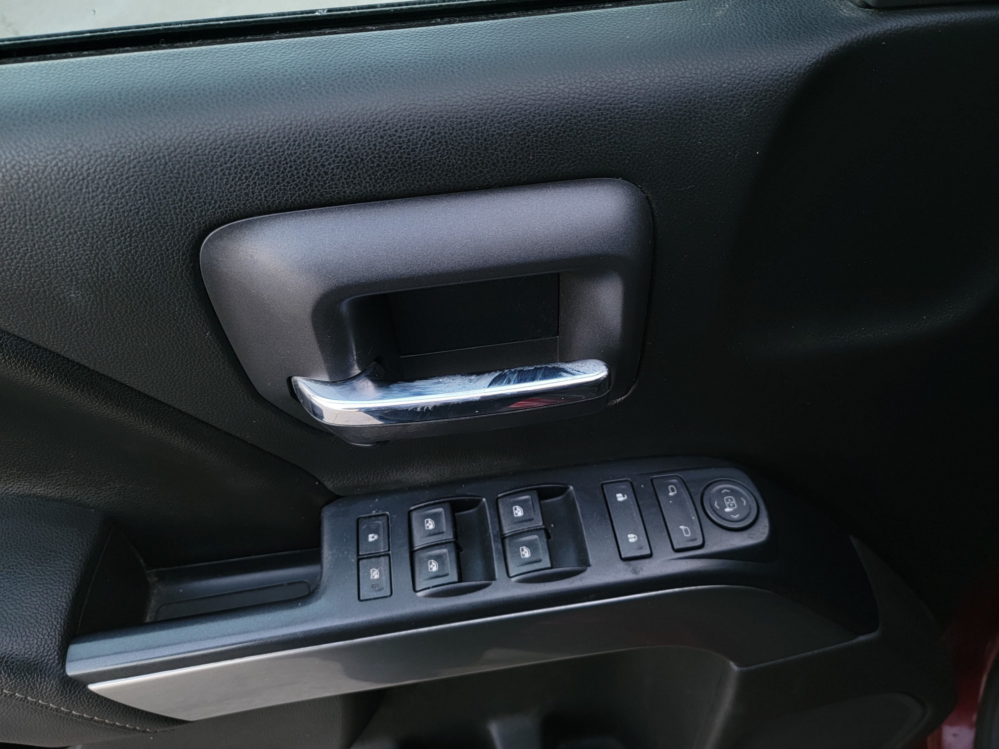 /theautoking/2017-Chevrolet-Silverado1500-058542804640123736.jpg