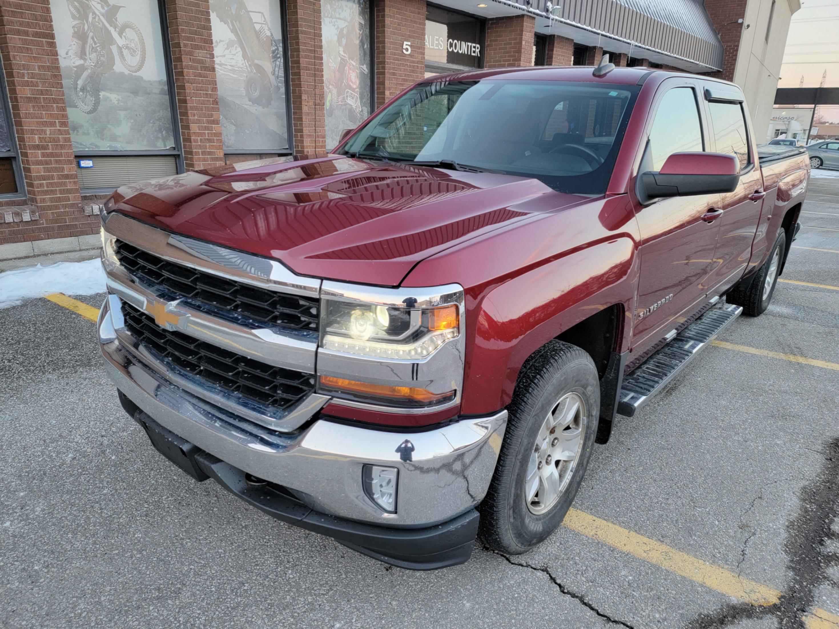 /theautoking/2017-Chevrolet-Silverado1500-1333525174107797.jpg
