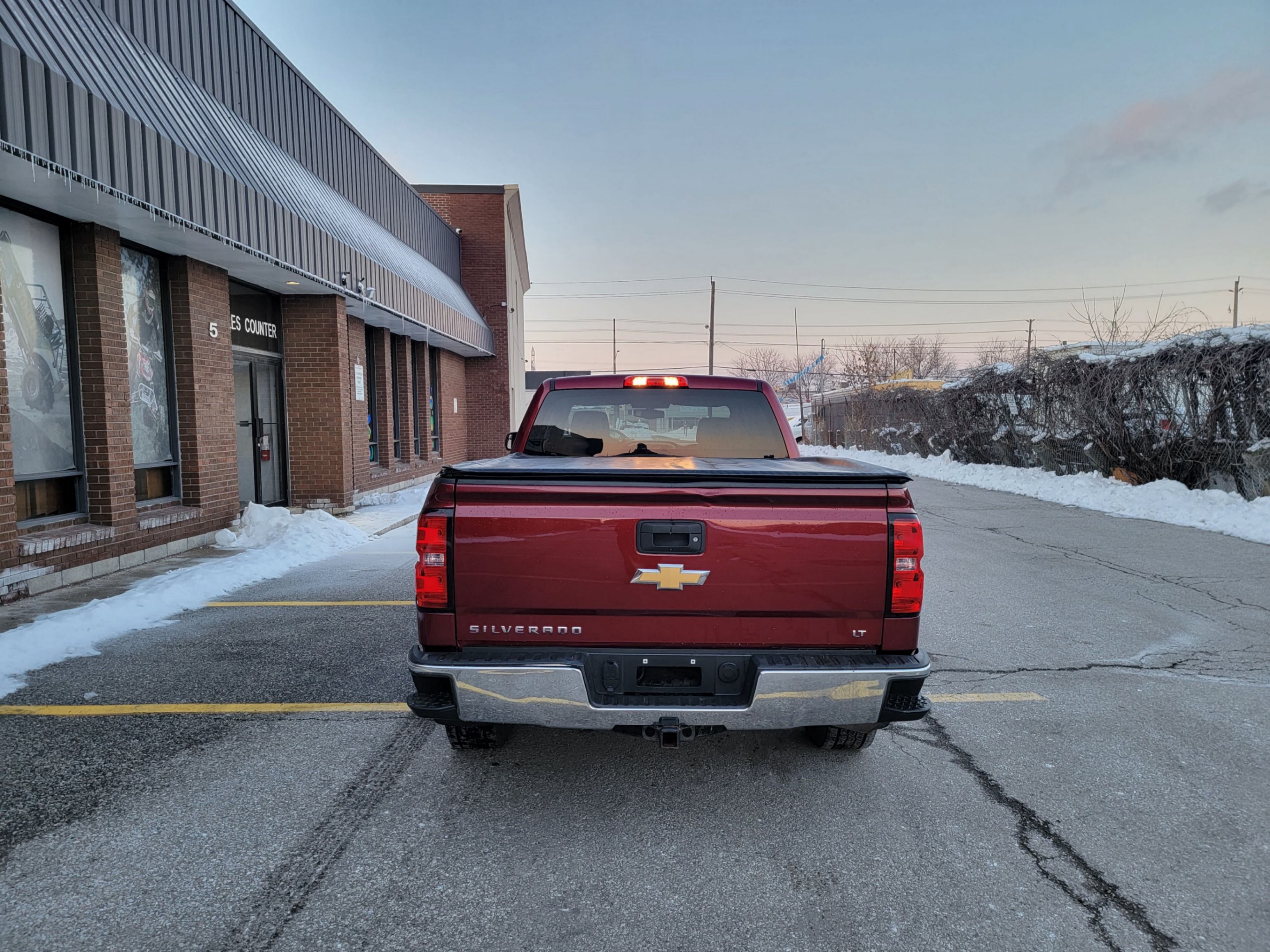/theautoking/2017-Chevrolet-Silverado1500-8115737081877441.jpg