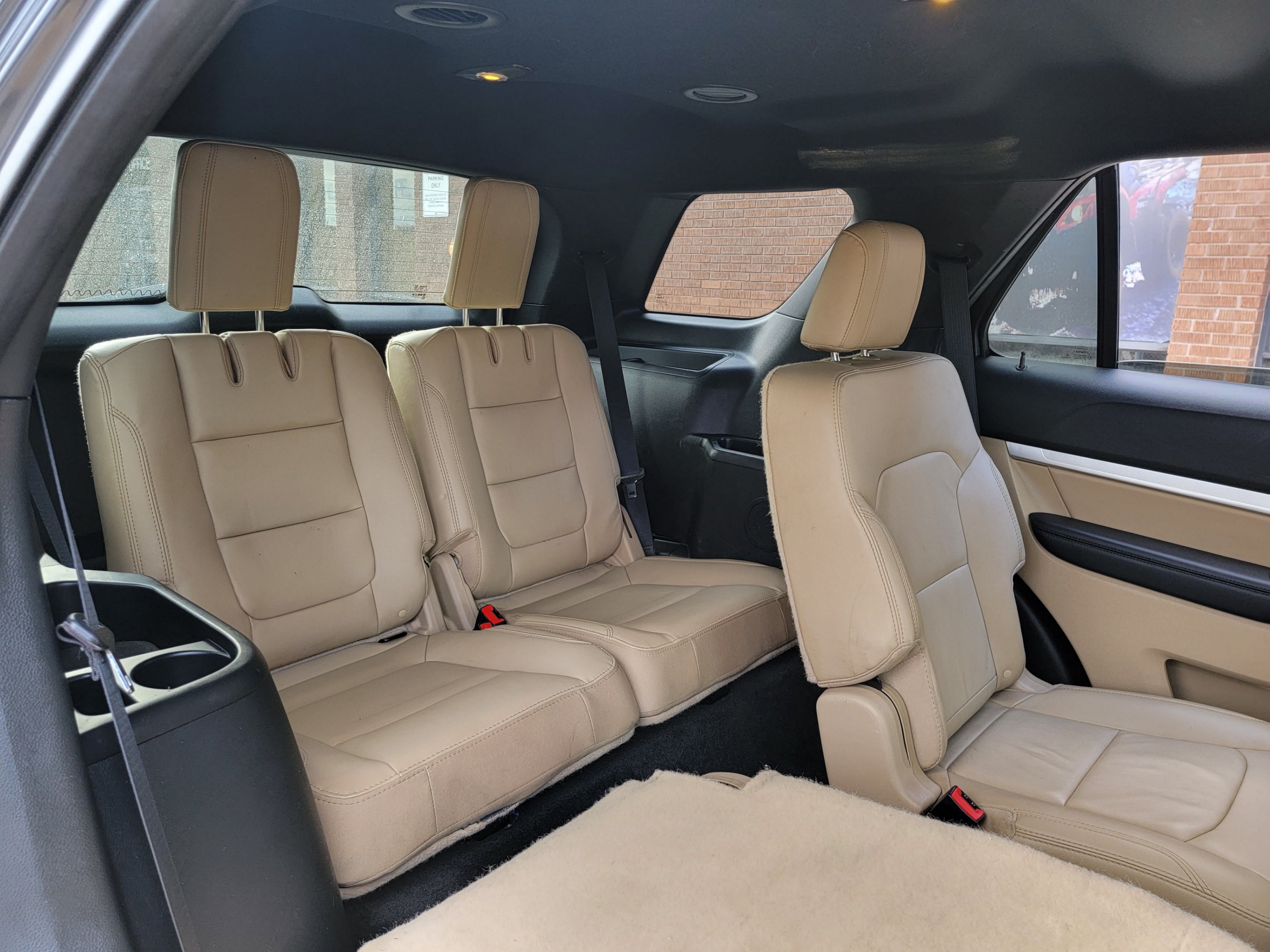 /theautoking/2017-Ford-Explorer-04026845645225463.jpg