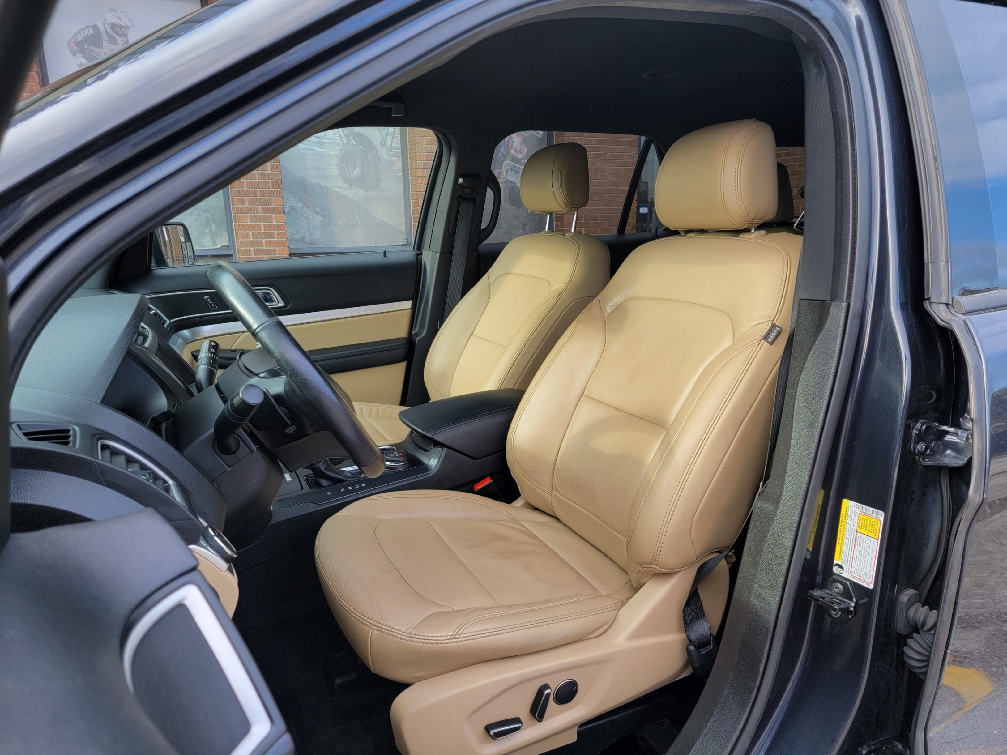 /theautoking/2017-Ford-Explorer-17517073649172699.jpg