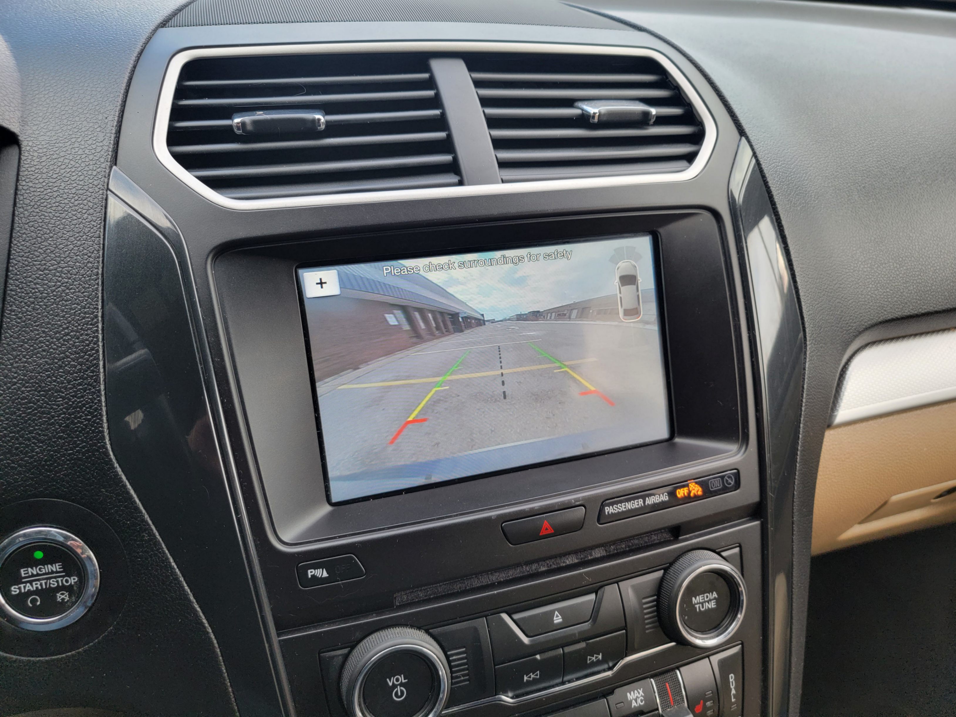 /theautoking/2017-Ford-Explorer-4385228612797938.jpg