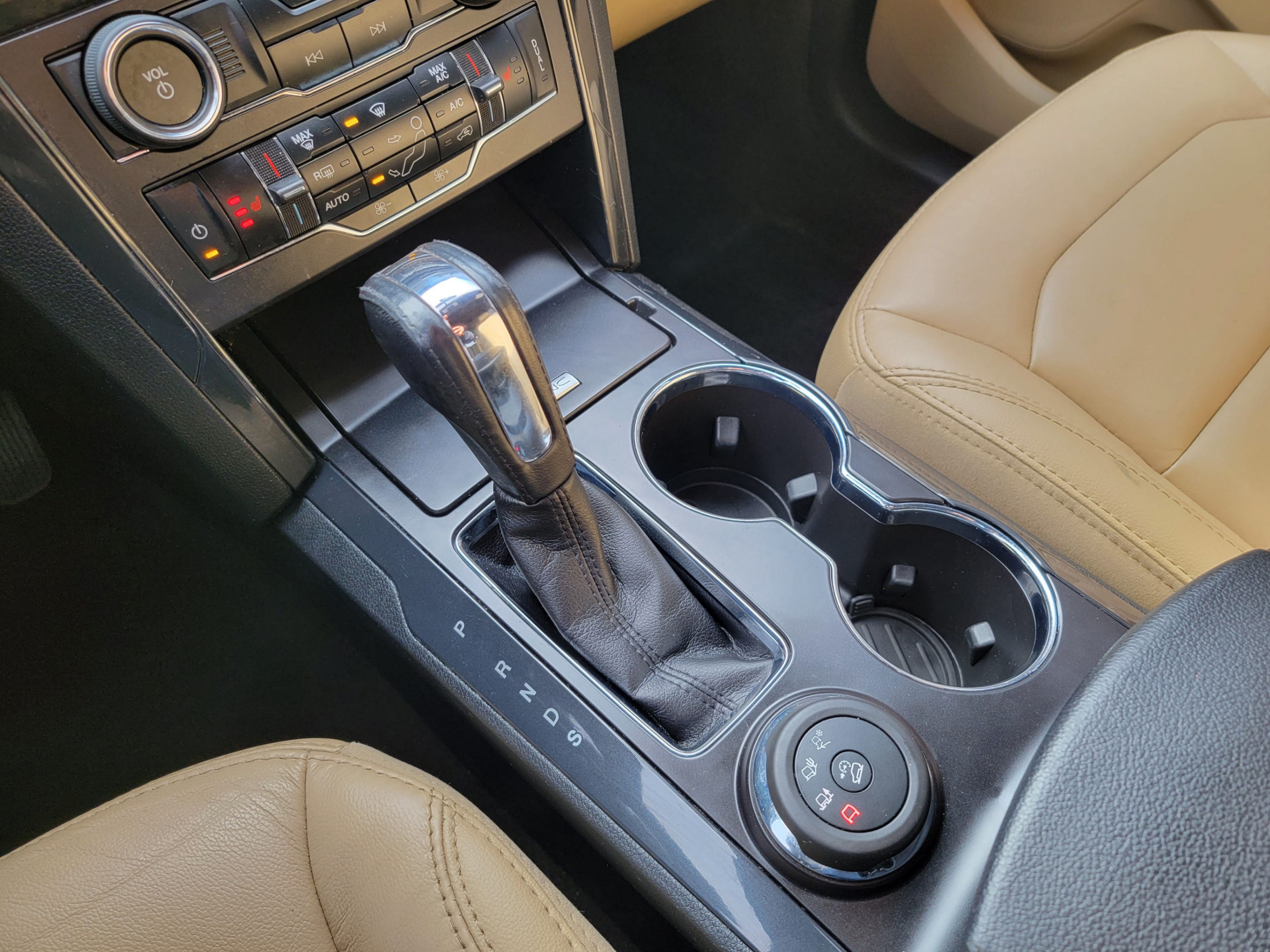 /theautoking/2017-Ford-Explorer-46682632187294515.jpg