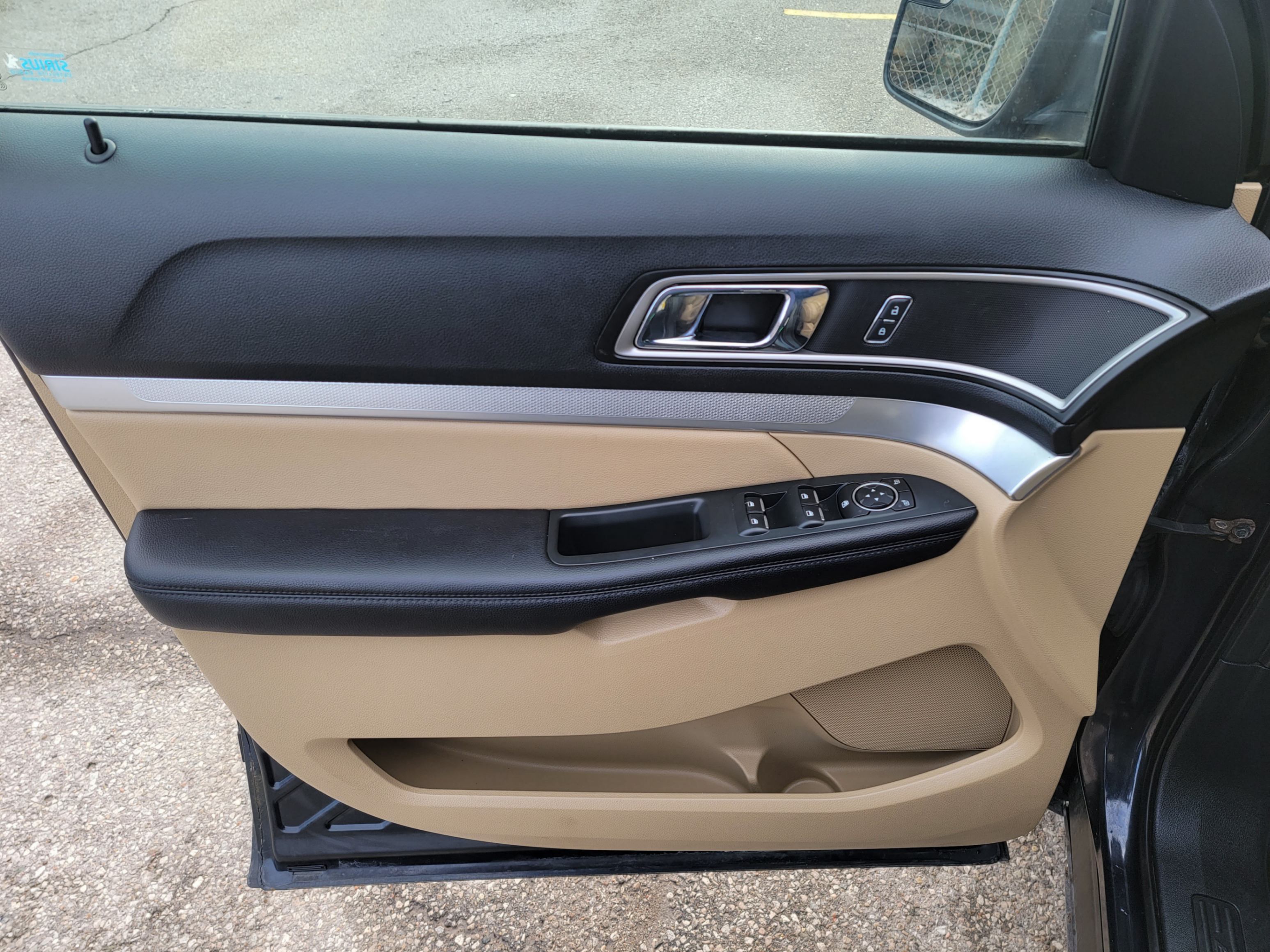 /theautoking/2017-Ford-Explorer-8960692437722375.jpg