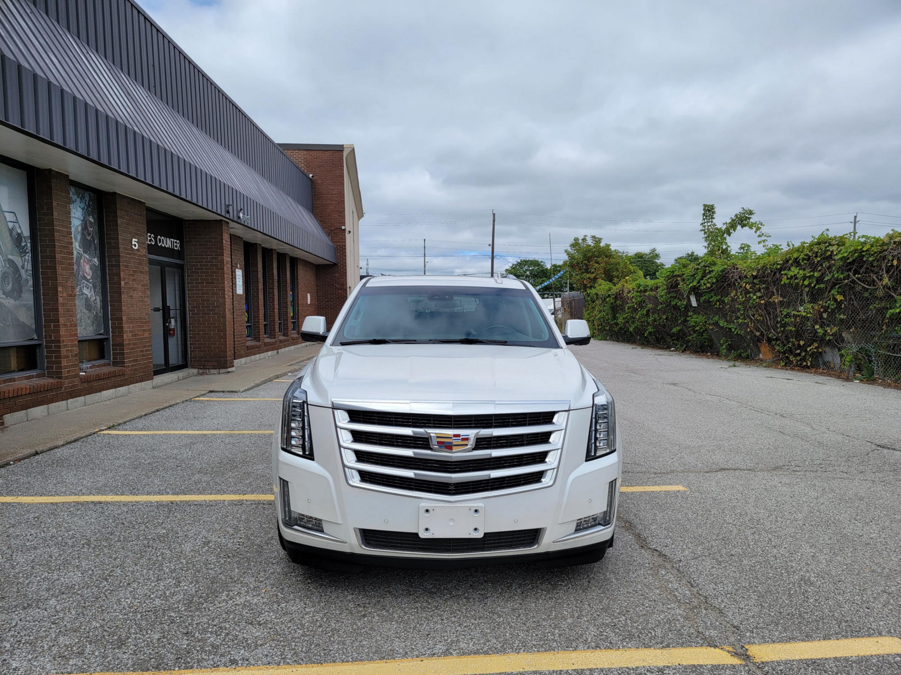/theautoking/2018-Cadillac-EscaladeESV-6500703615317818.jpg