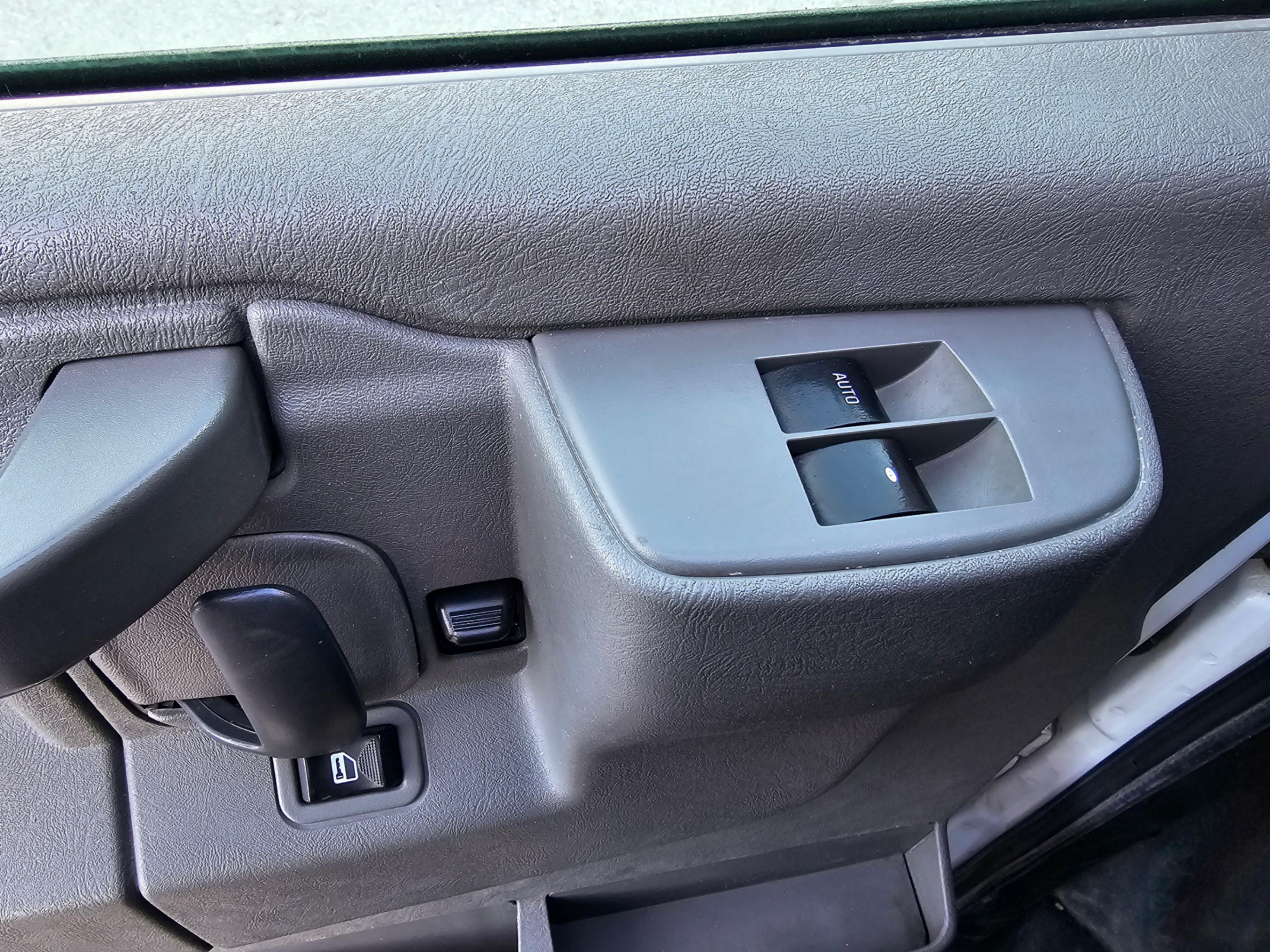 /theautoking/2018-GMC-SavanaCargo-44909585652205397.jpg