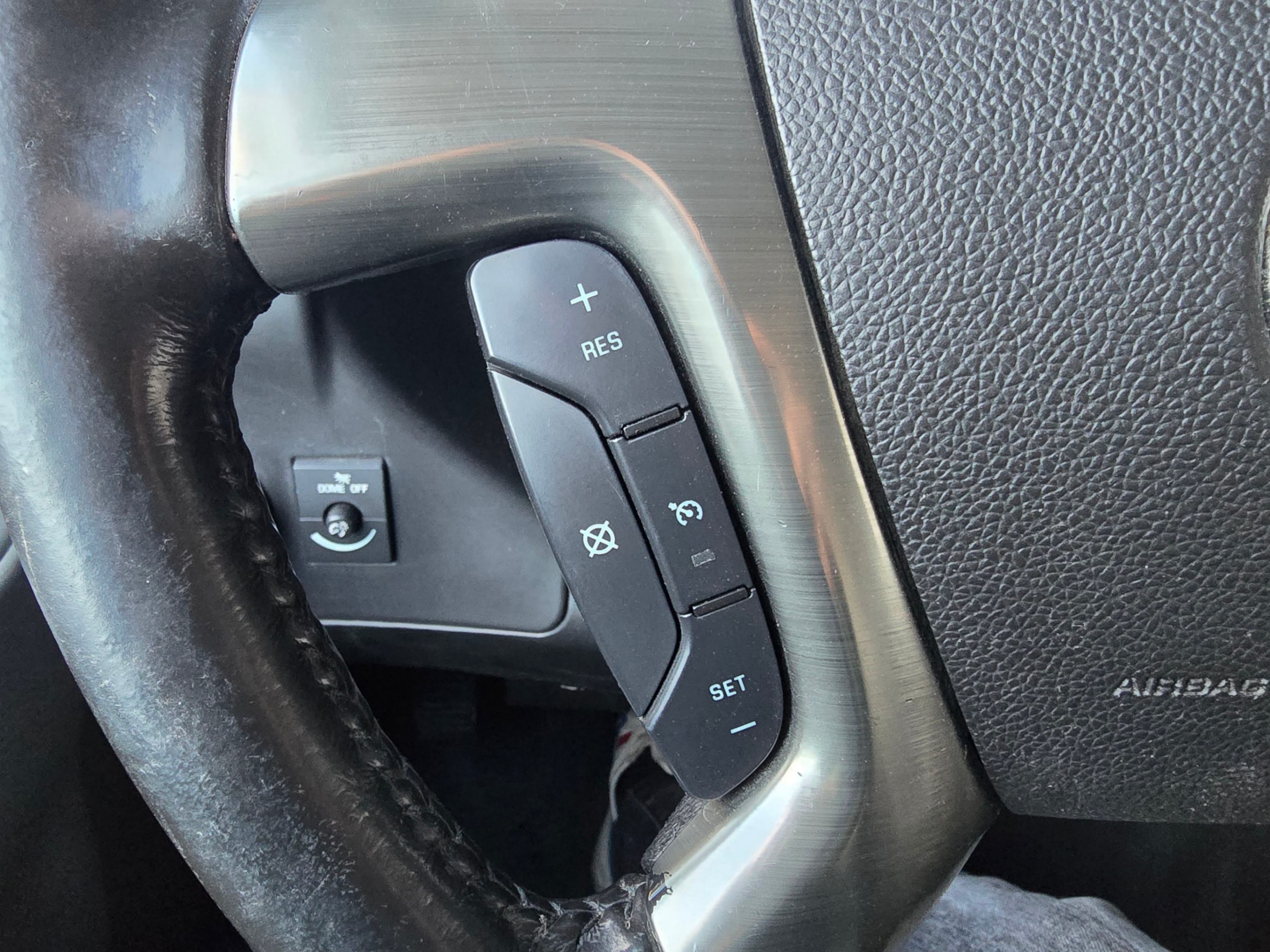 /theautoking/2018-GMC-SavanaCargo-7000784197348229.jpg