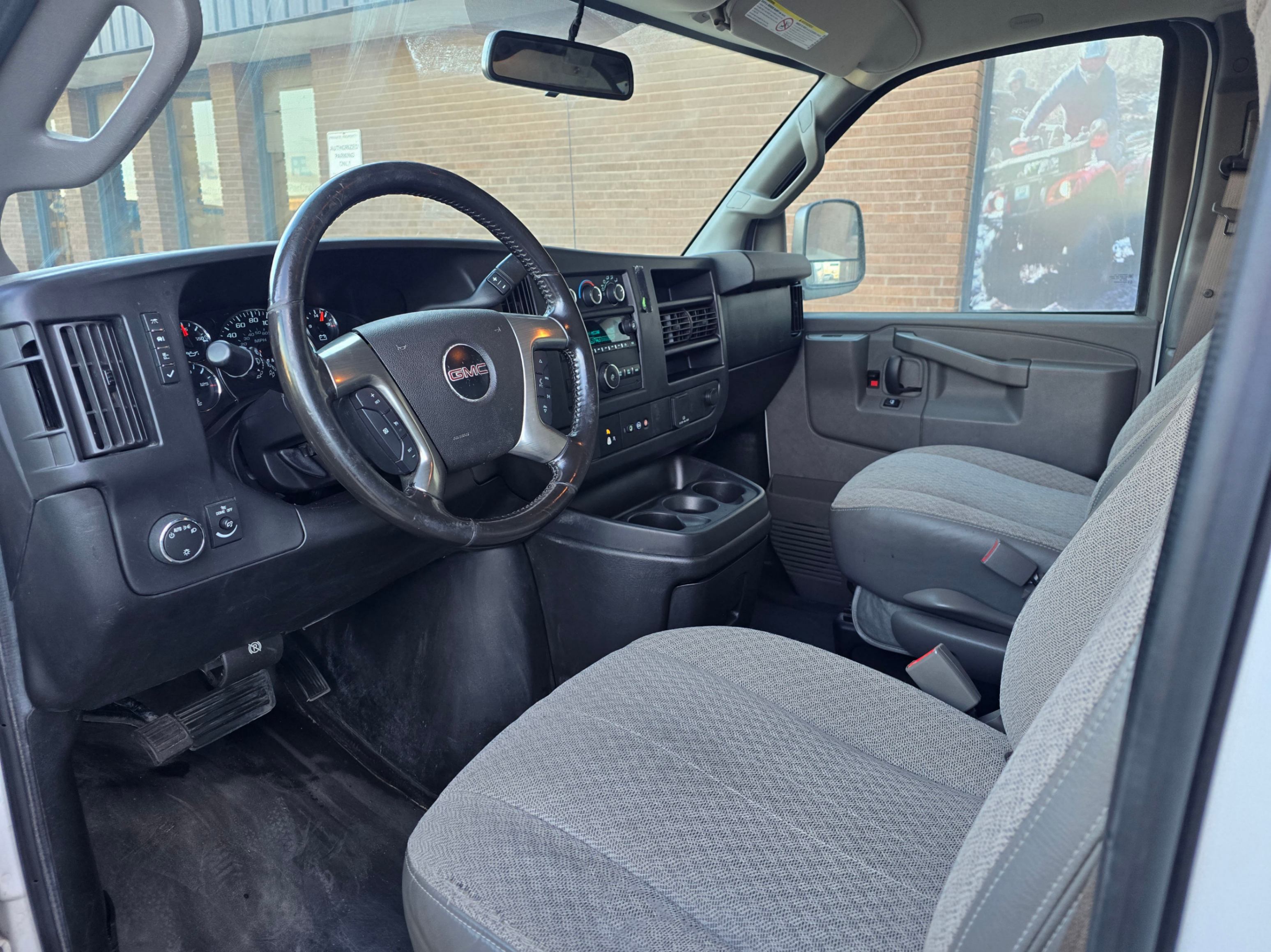 /theautoking/2018-GMC-SavanaCargo-7871876808694485.jpg