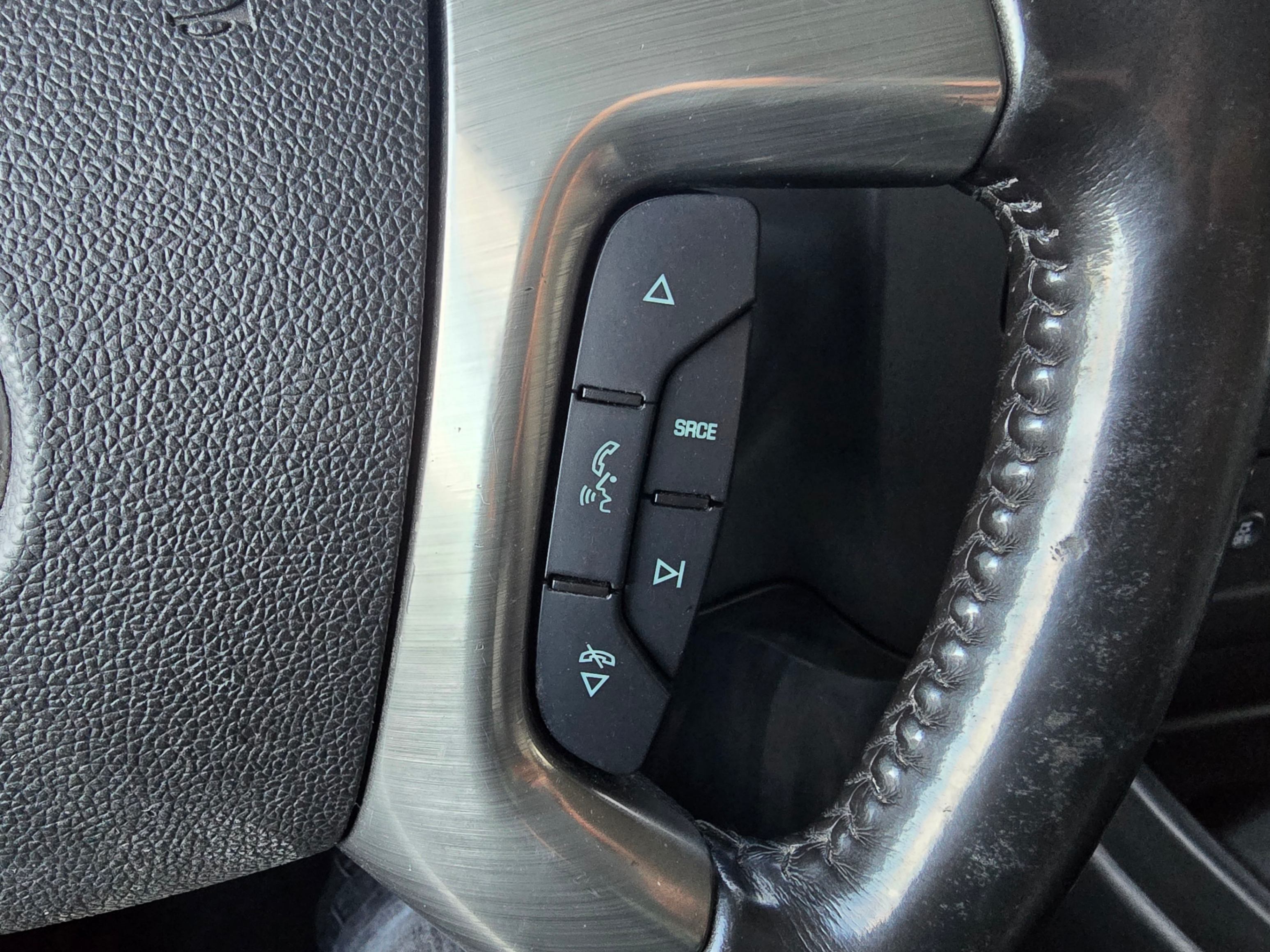/theautoking/2018-GMC-SavanaCargo-8497859927532239.jpg