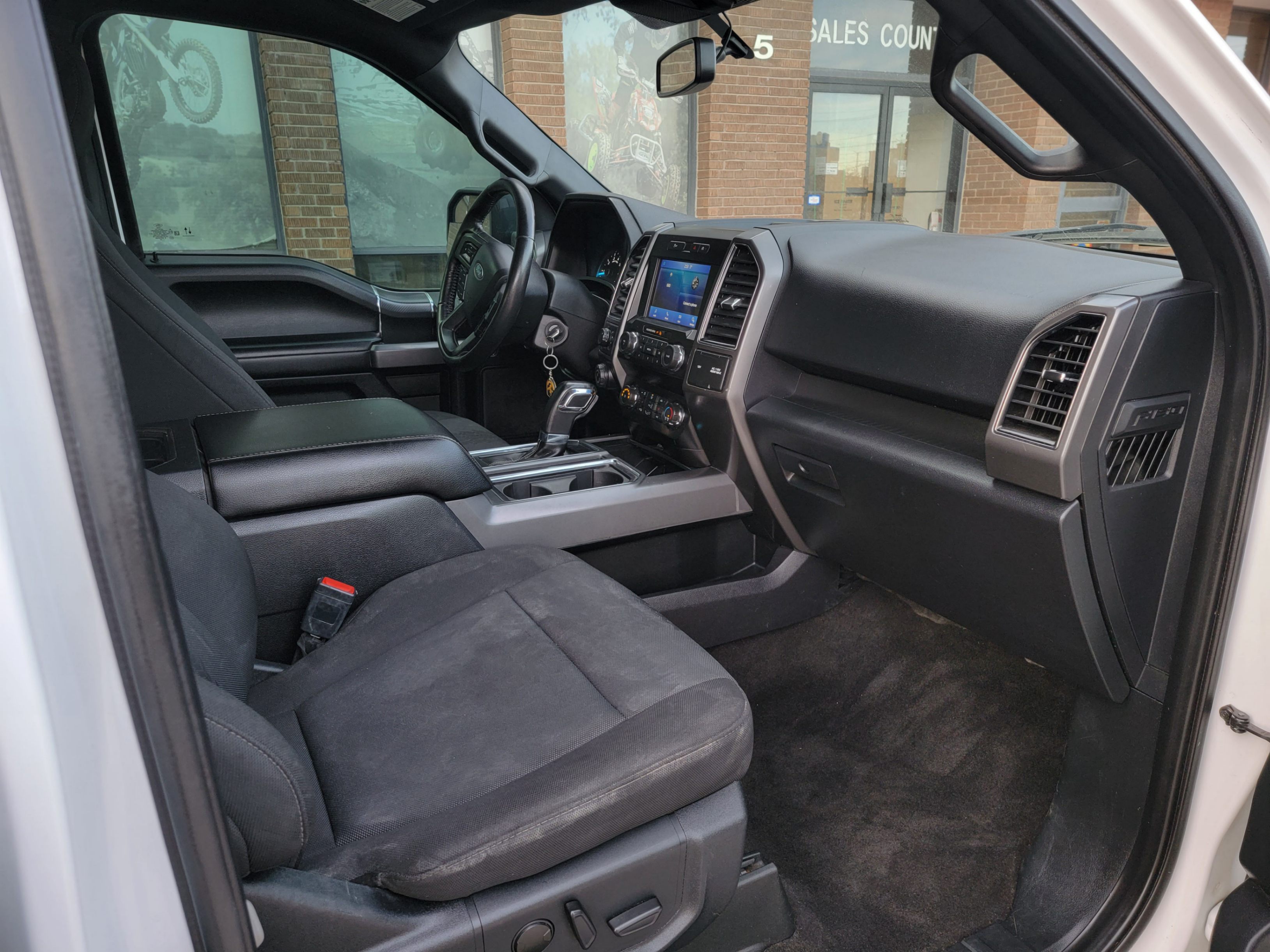 /theautoking/2020-Ford-F-150-7898608356996275.jpg