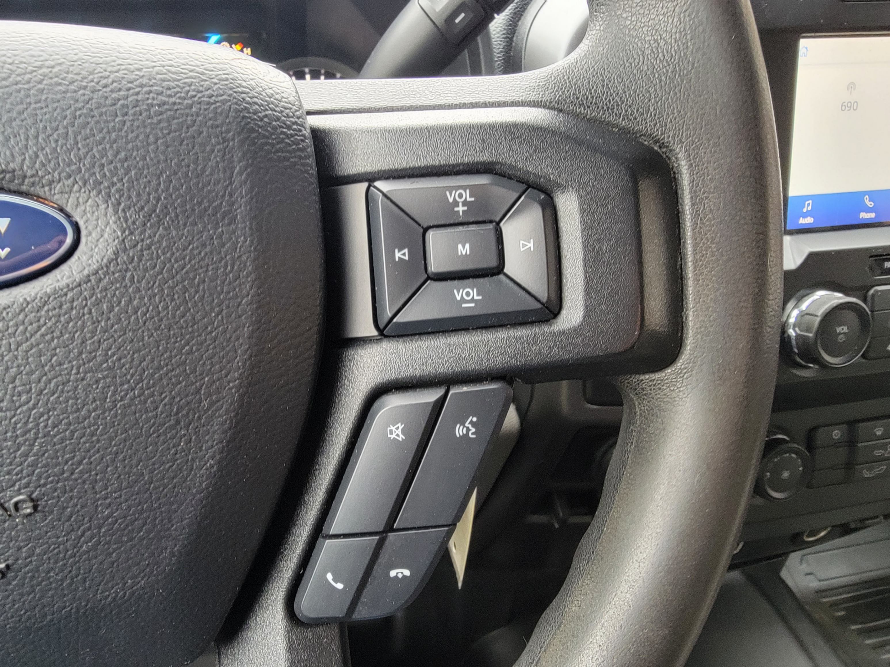 /theautoking/2020-Ford-F-150-9650062135828661.jpg