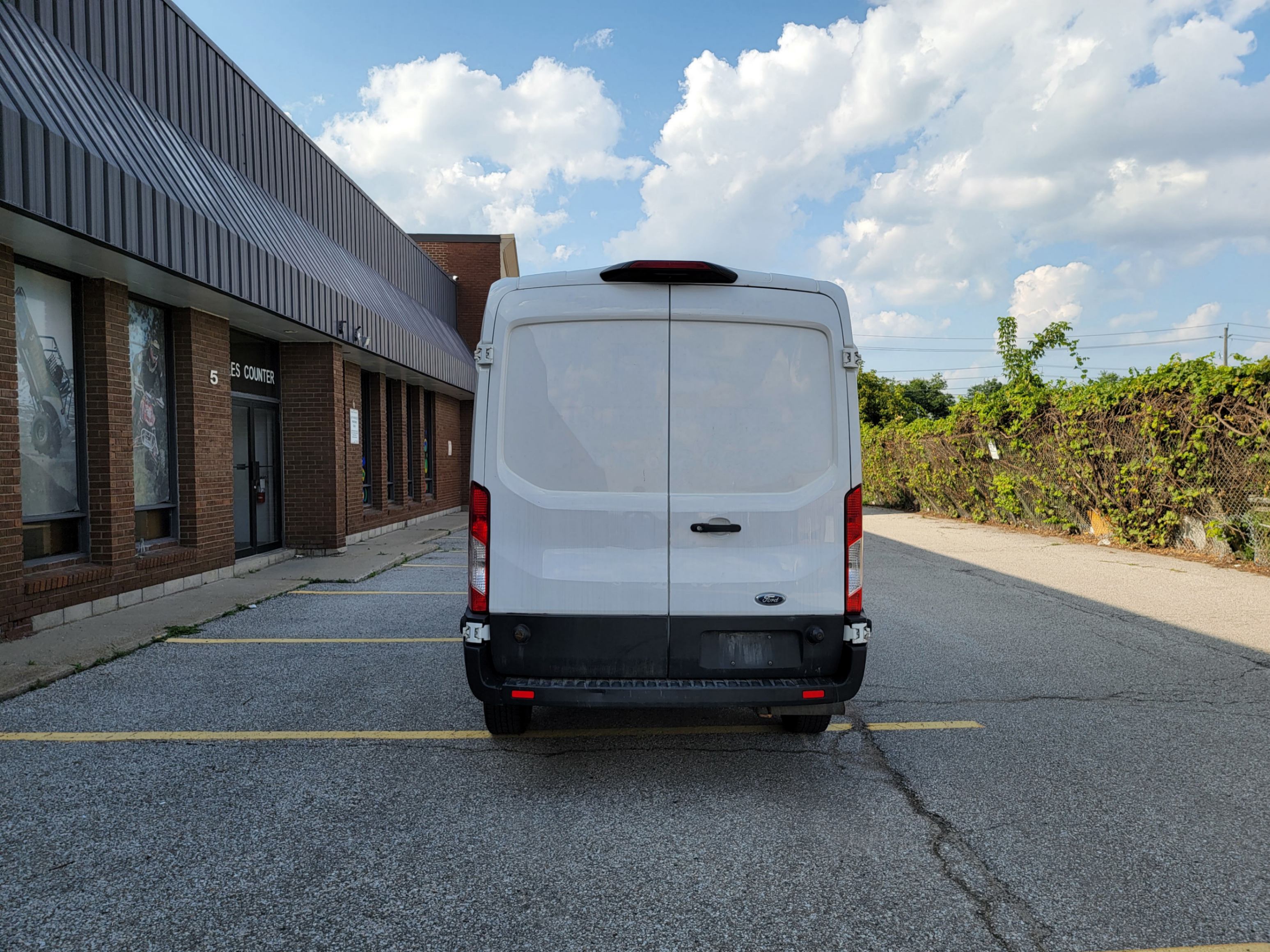 /theautoking/2020-Ford-TransitCargo-7289997951731408.jpg