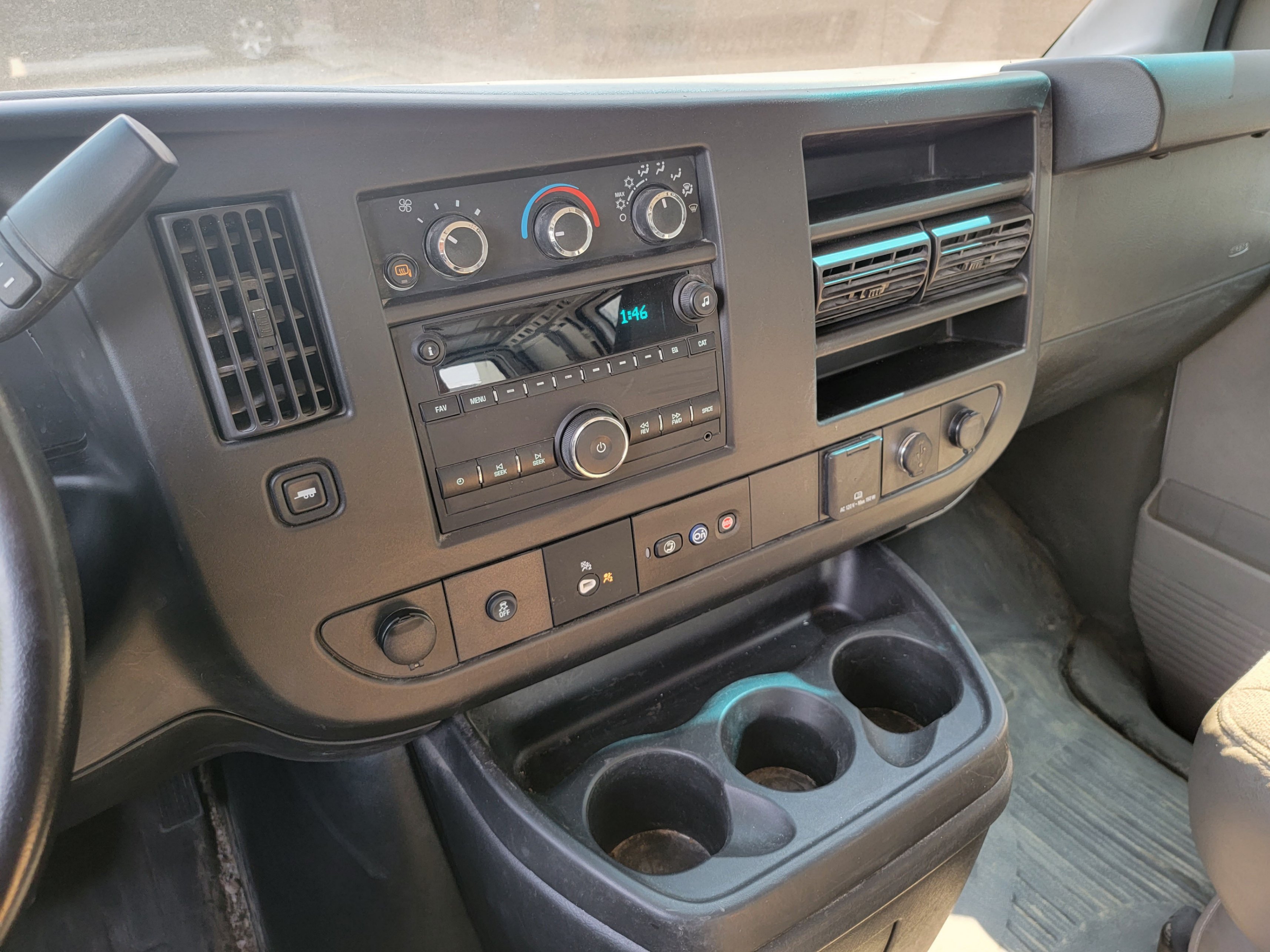 /theautoking/2020-GMC-SavanaCargo-16467910670182095.jpg