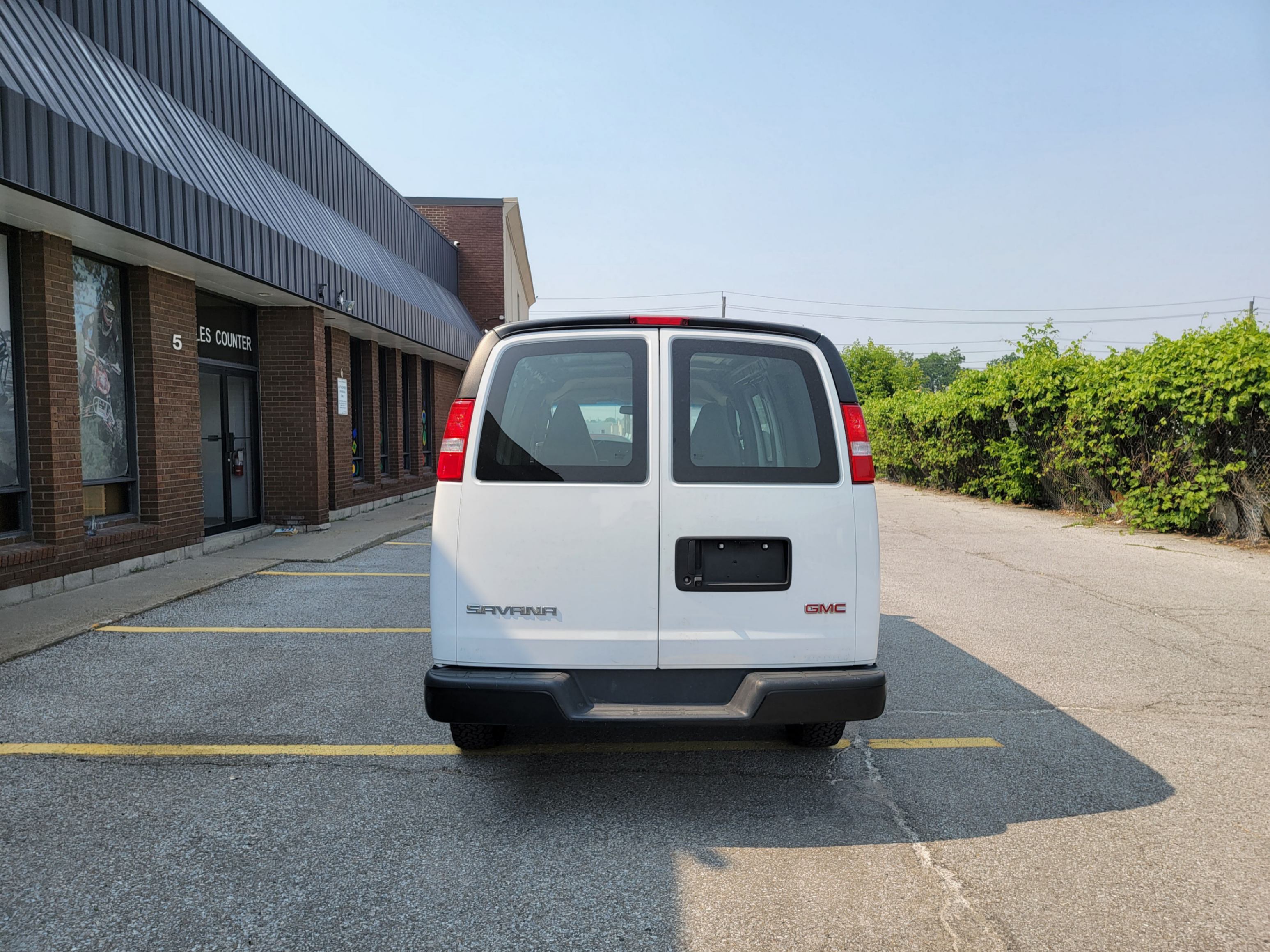 /theautoking/2020-GMC-SavanaCargo-7375672814208398.jpg