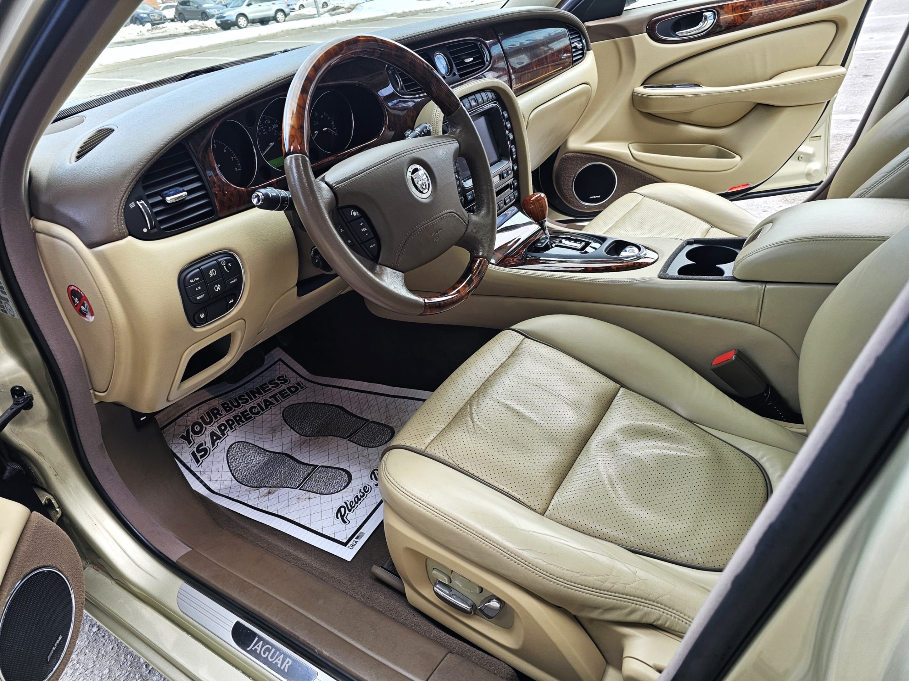 /todaysautosalesandservice/2008-Jaguar-XJSeries-7701692236220181.jpg